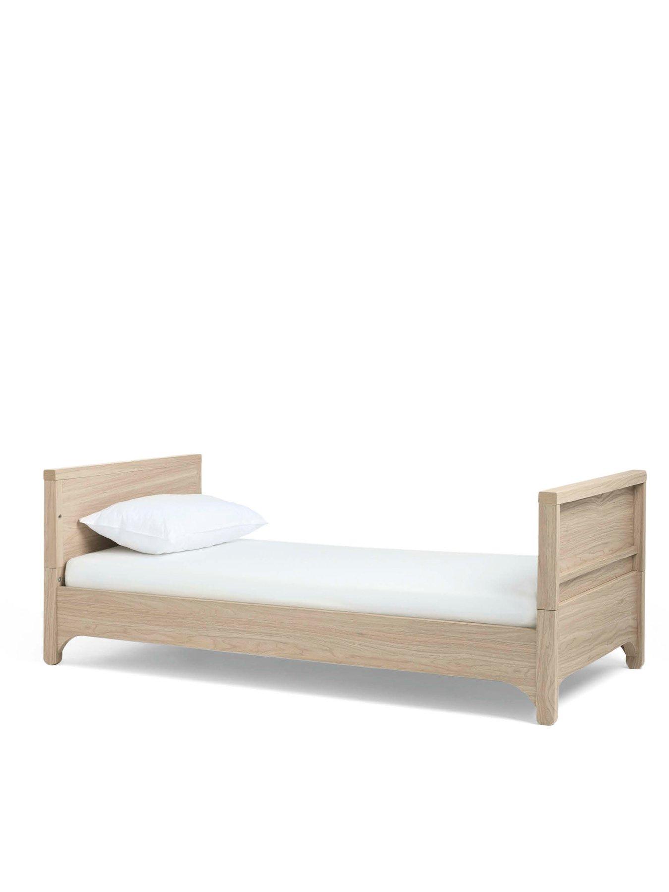 Image 7 of 7 of Mamas & Papas Barton Cot Bed