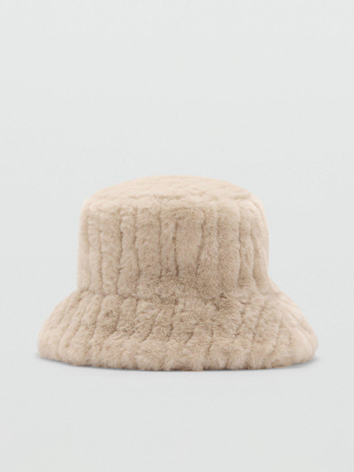 front image of mango-faux-fur-bucket-hat-cream