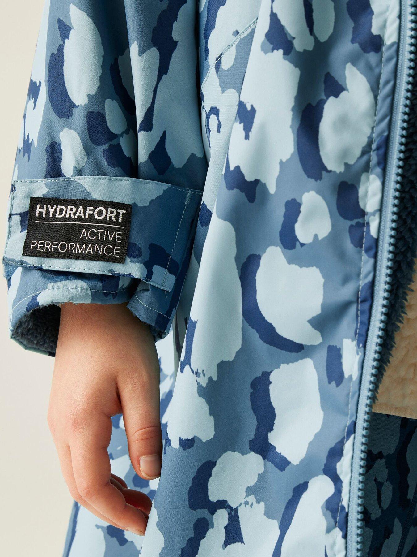 Image 5 of 7 of Regatta Junior Girls Waterproof Changing Robe - Blue