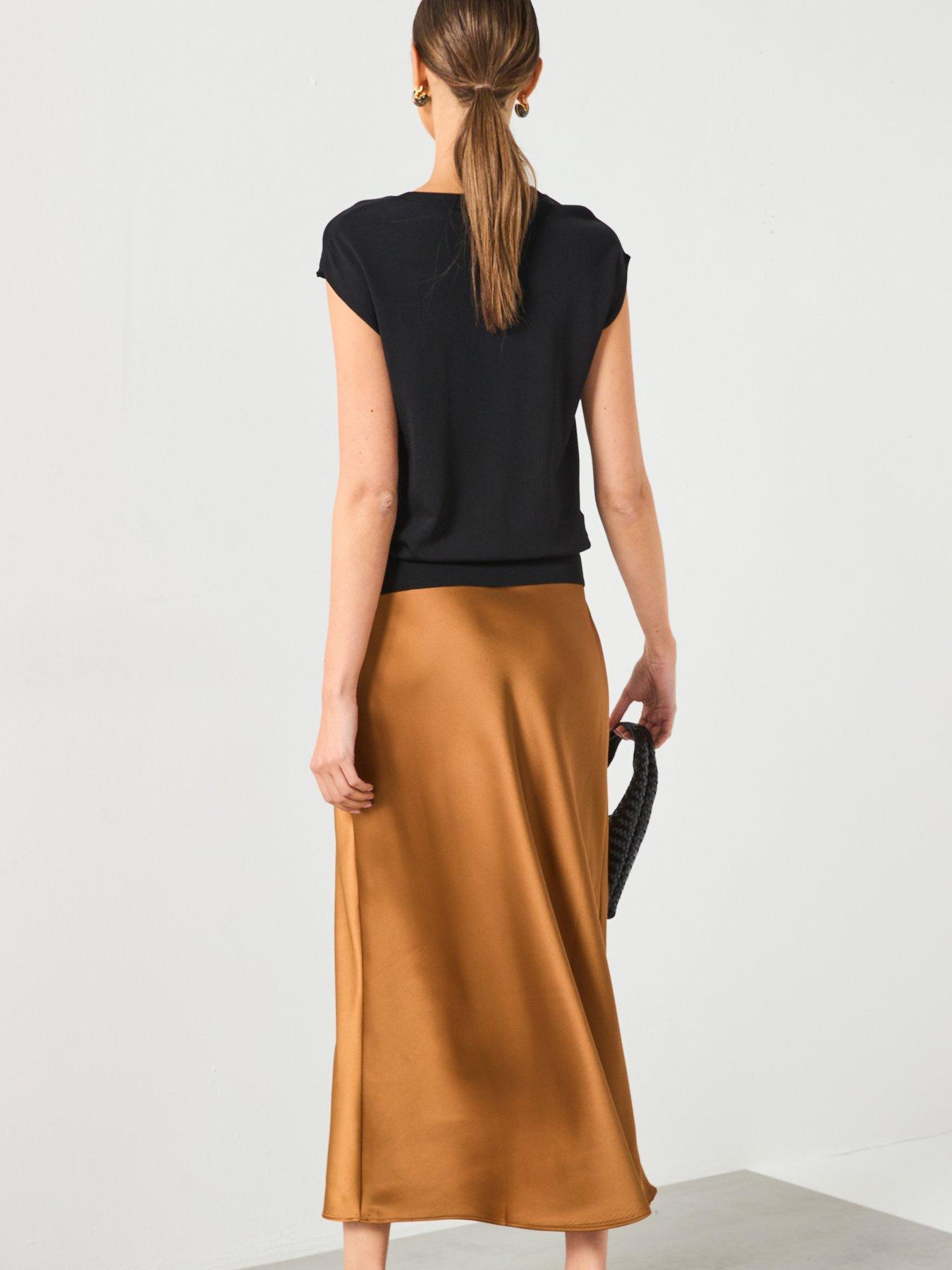 Image 5 of 6 of Mango Short Sleeved Sweater With Metallic Detail - Black