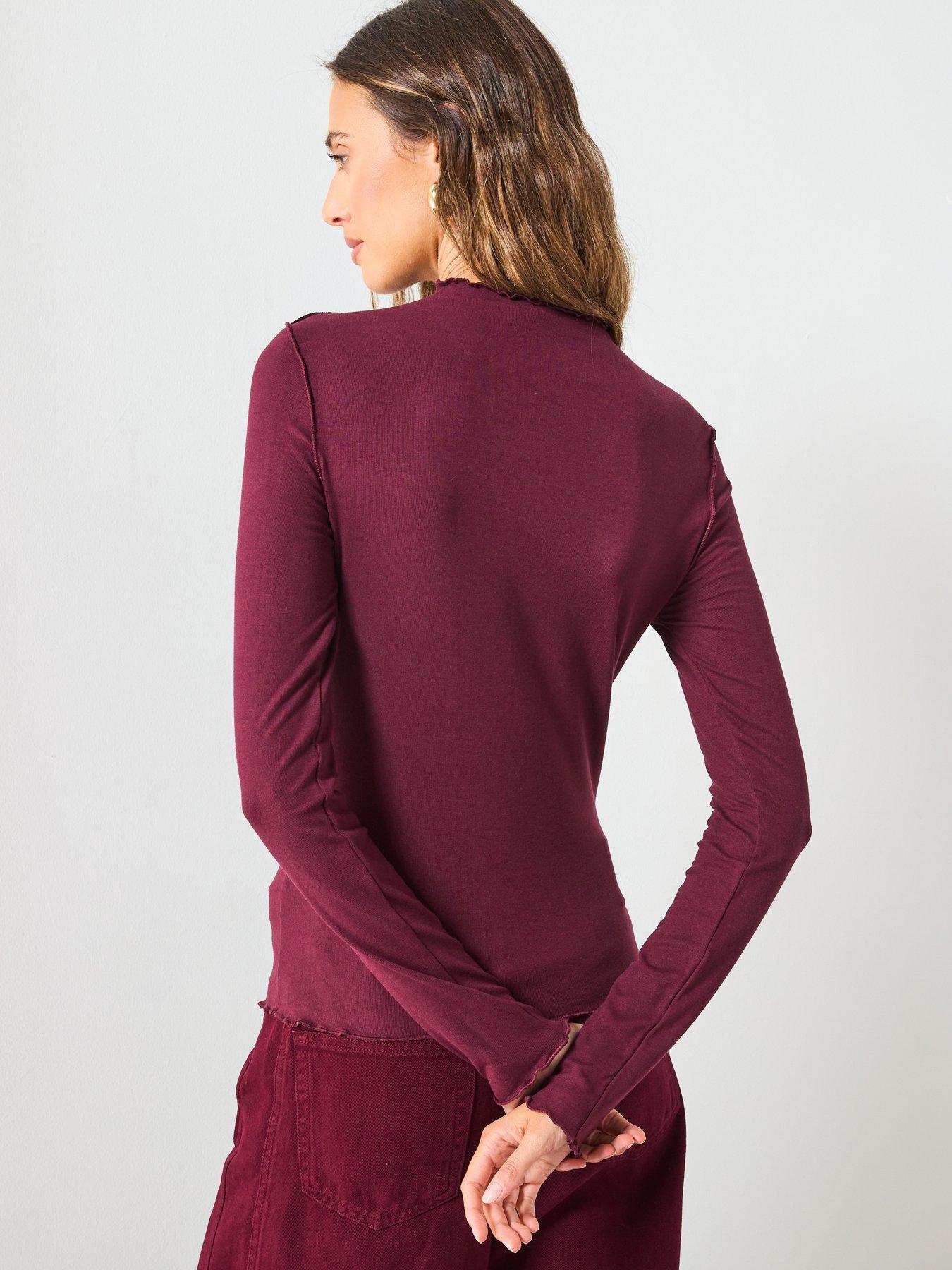 Image 2 of 6 of Mango Scalloped Edges T-Shirt - Red