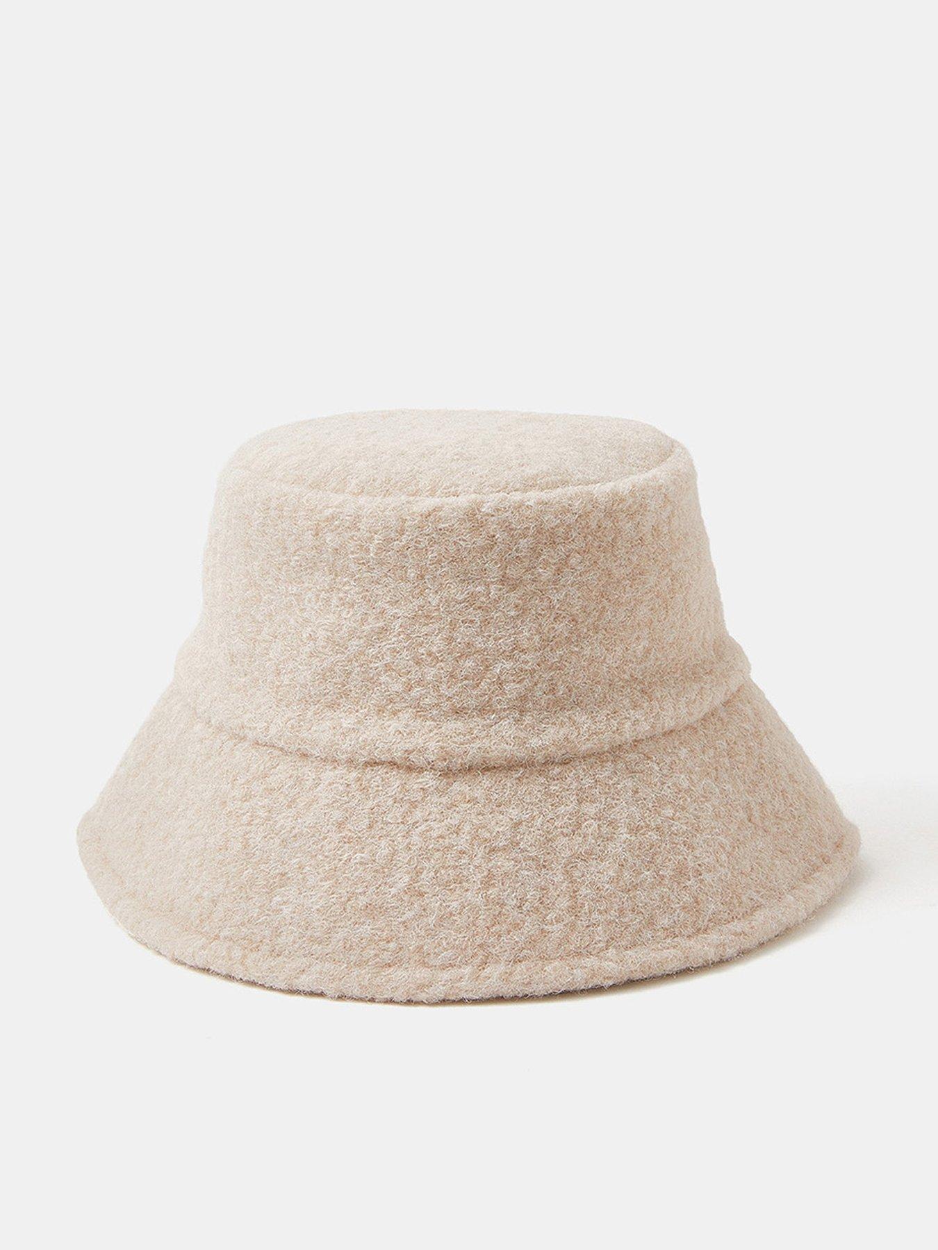 Image 1 of 2 of Accessorize Borg Bucket Hat - Cream
