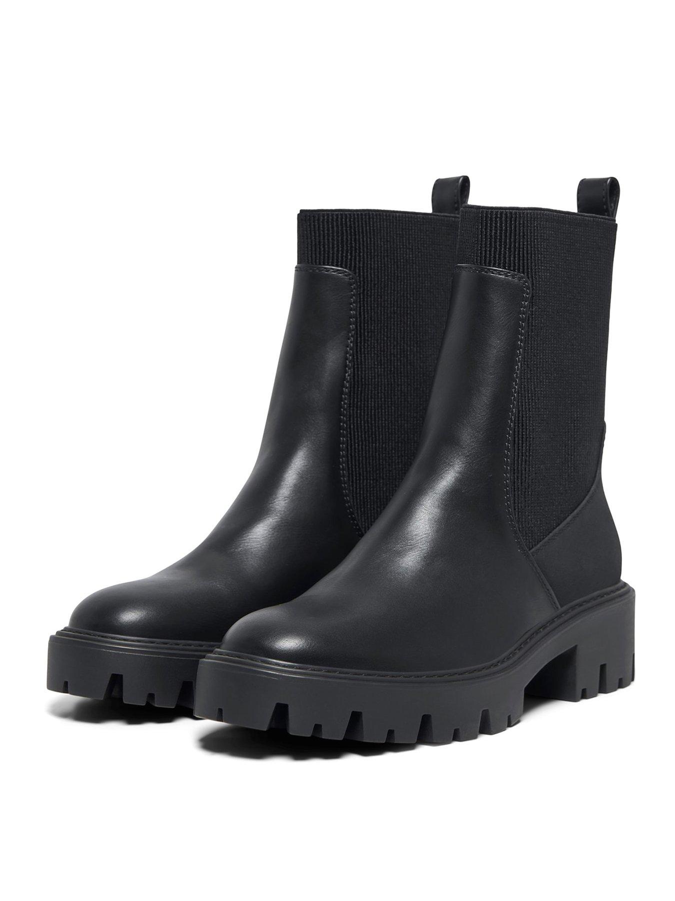  image of only-betty-7-boots-black