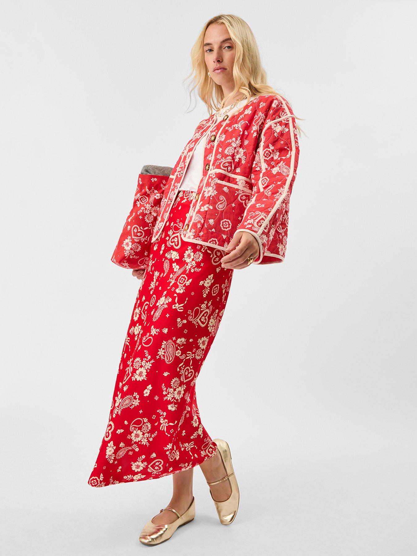 Image 4 of 5 of Accessorize Paisley Quilted Jacket - Red