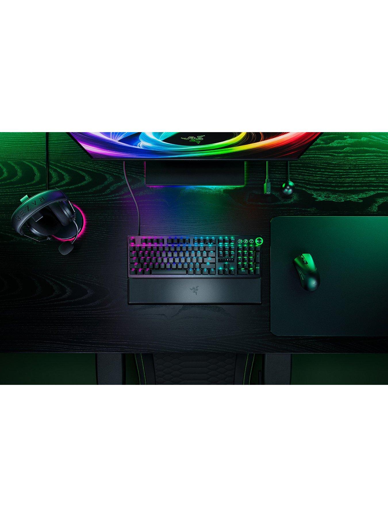 Image 3 of 5 of Razer Huntsman V3 Pro 8KHz - UK Layout
