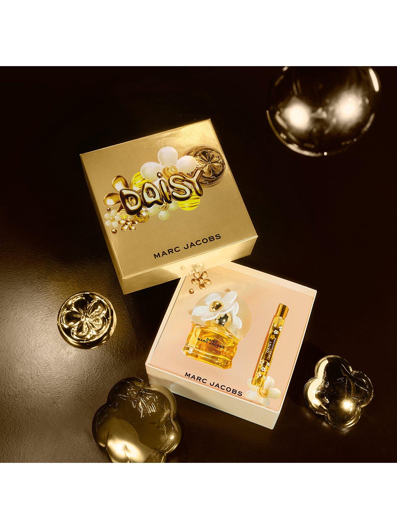 image of marc-jacobs-daisy-eau-de-toilette-for-women-duo-gift-set-50ml
