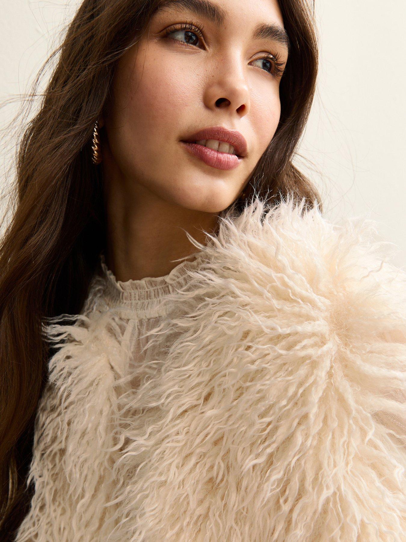 Image 4 of 5 of New Look Off White Faux Fur Gilet