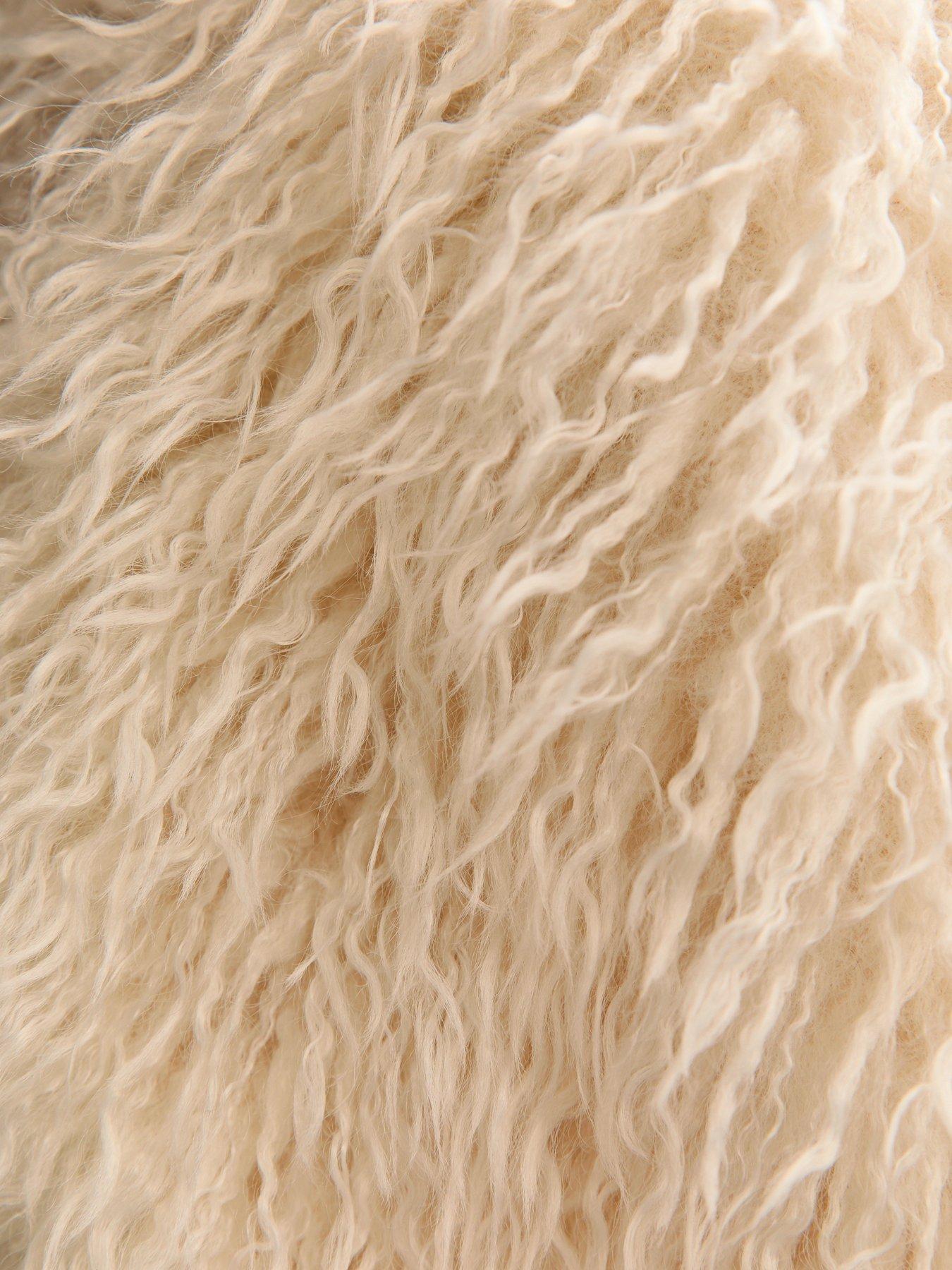 Image 5 of 5 of New Look Off White Faux Fur Gilet