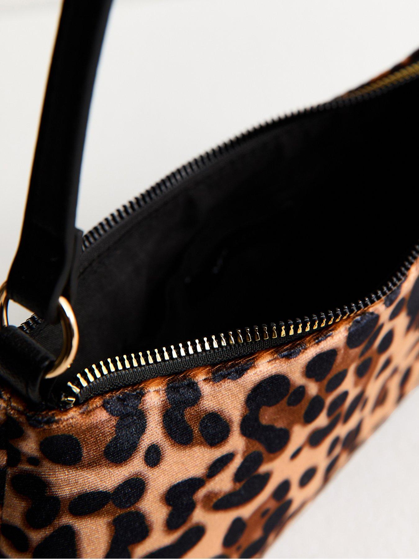Image 4 of 5 of New Look Velvet Leopard Print Shoulder Bag - Brown