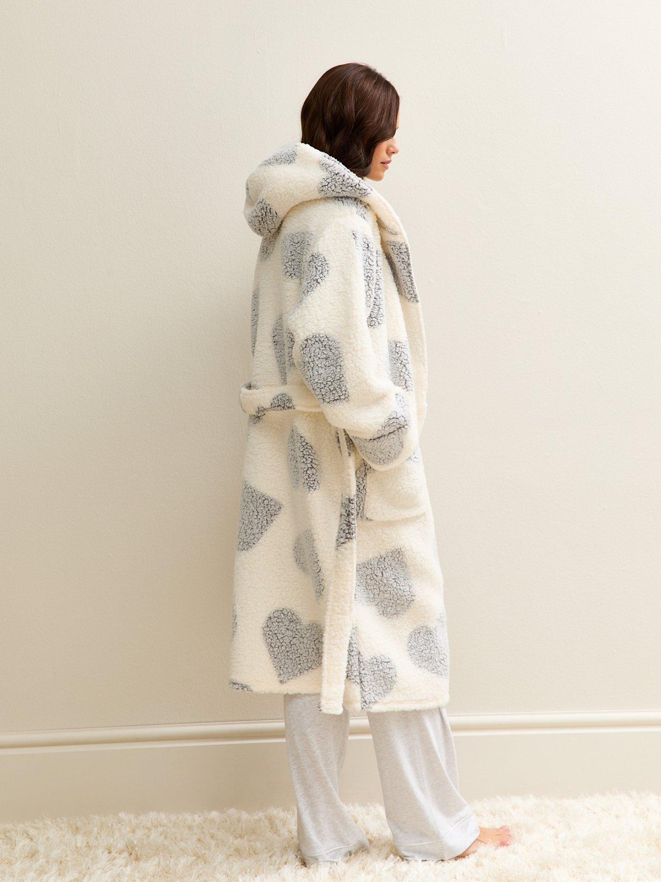 Image 2 of 6 of New Look Grey Heart Pattern Borg Texture Robe