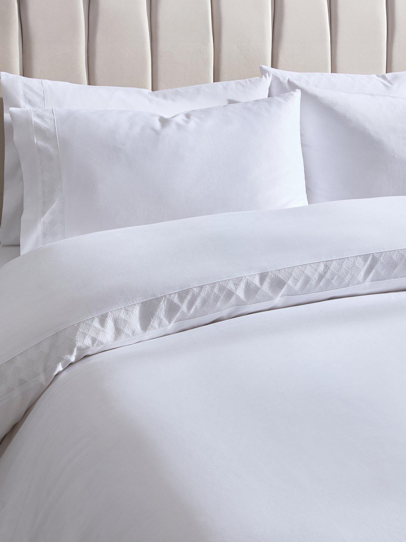 Dusk Alma Lace Insert Sateen 300TC Duvet Cover - White