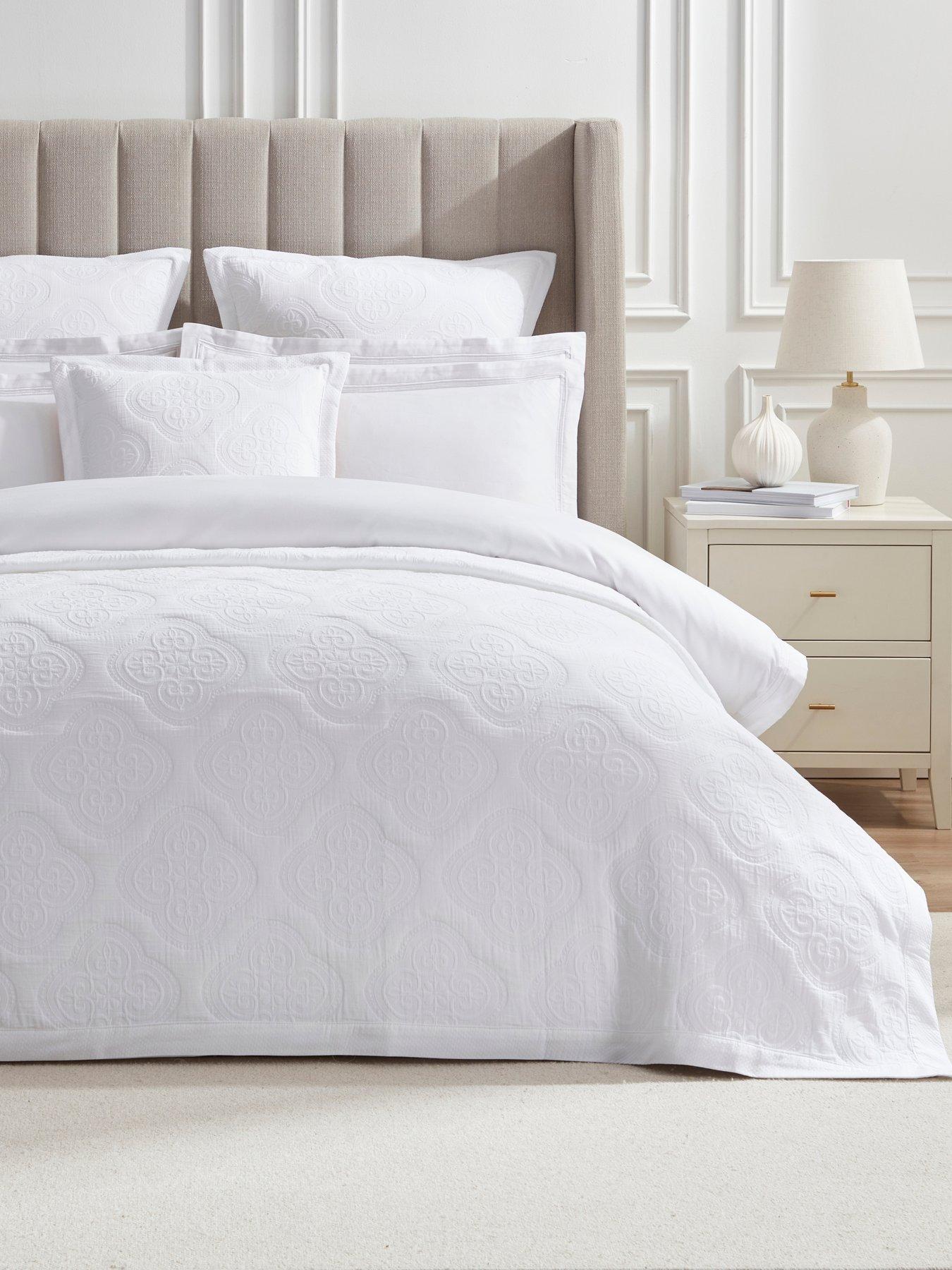 Dusk Cannes Matelasse Range Bedspread - White