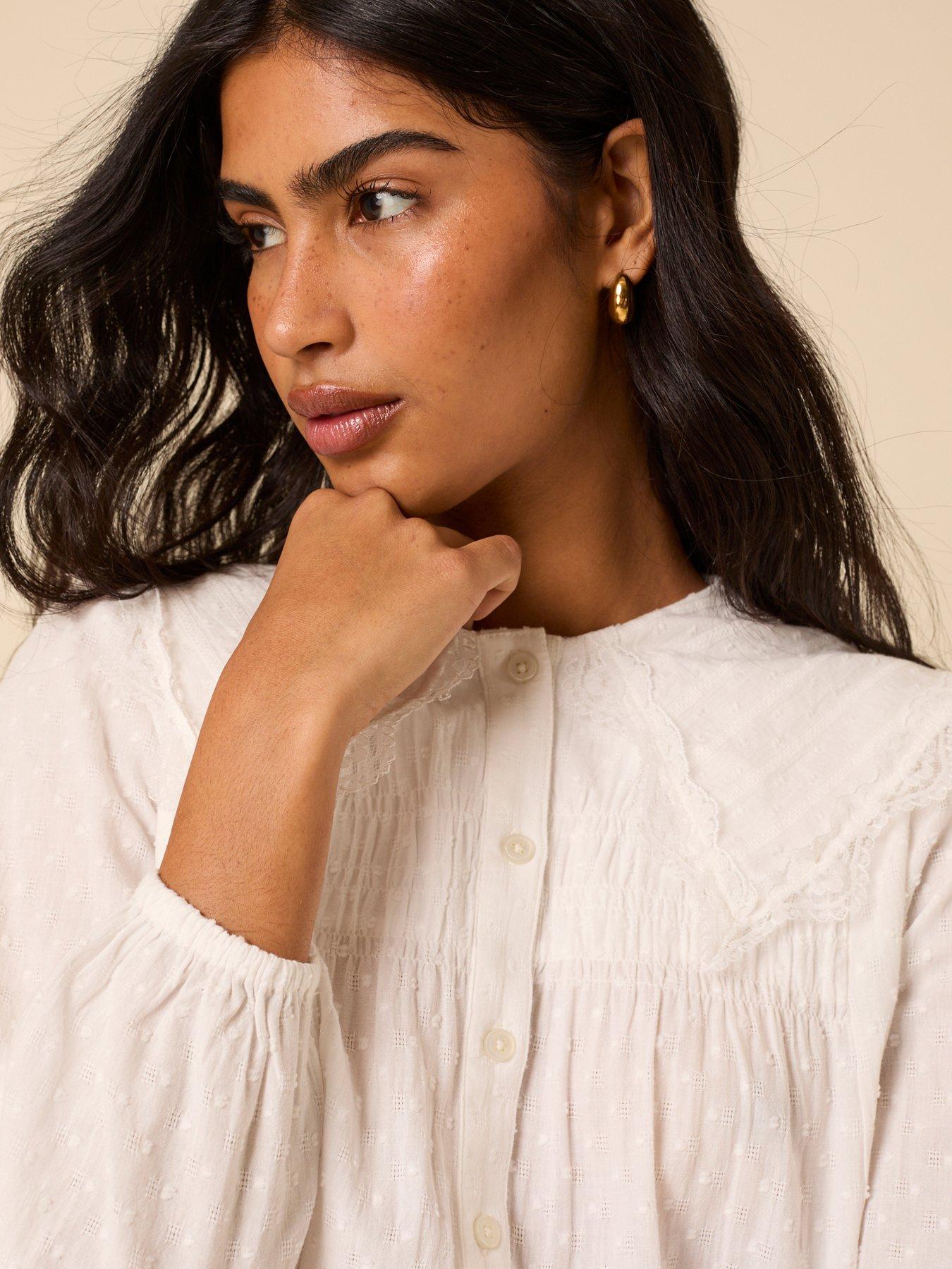Image 5 of 5 of Nobodys Child Augusta Blouse - White