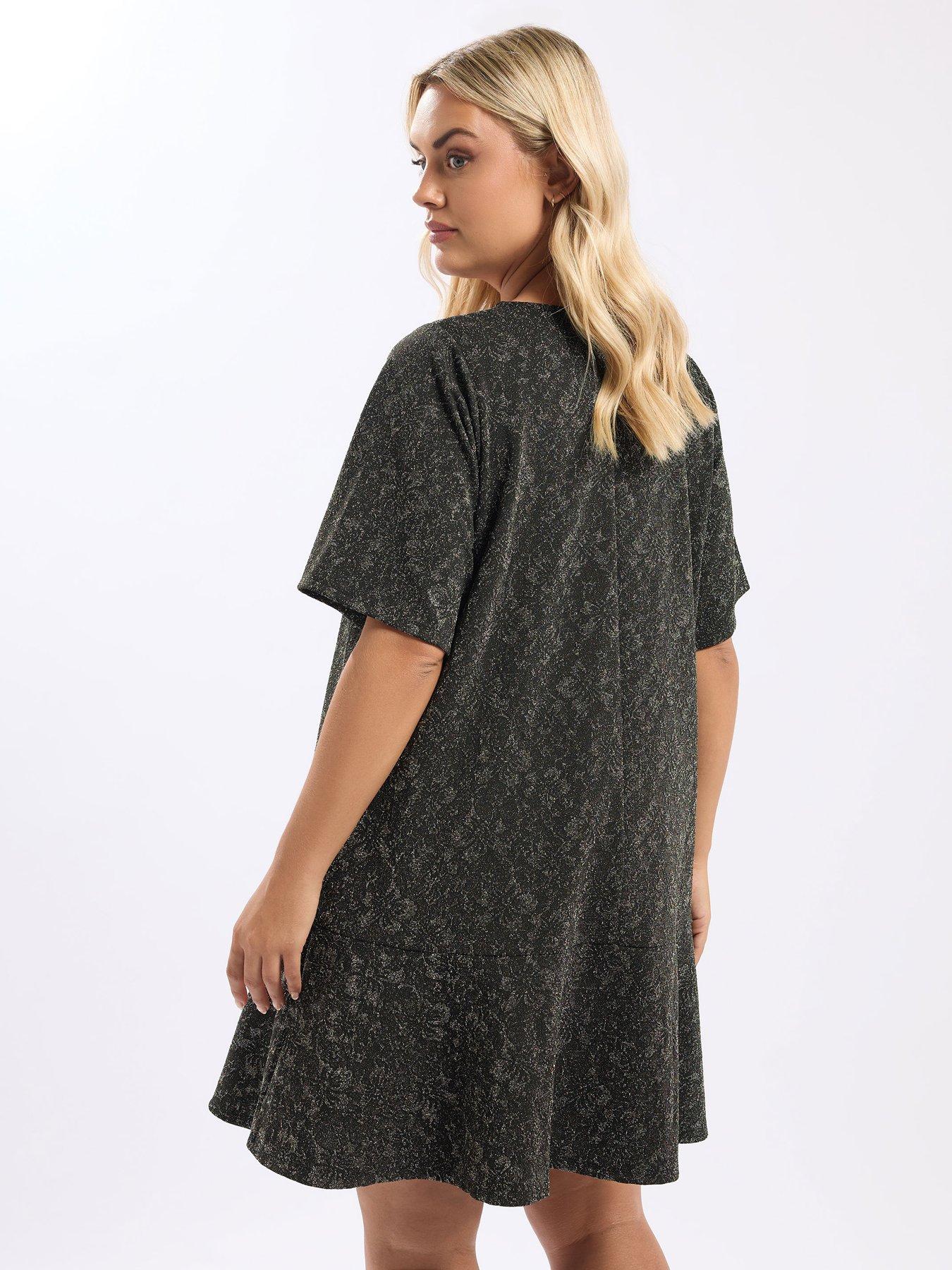 Image 2 of 4 of Yours Curve Short Sleeve Circle Cut Jacquard Dress - Gold