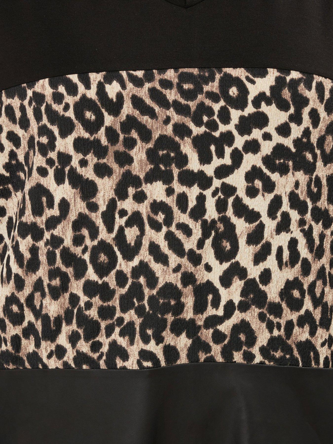 Image 4 of 4 of Yours Curve Leopard Pu Block Jumper