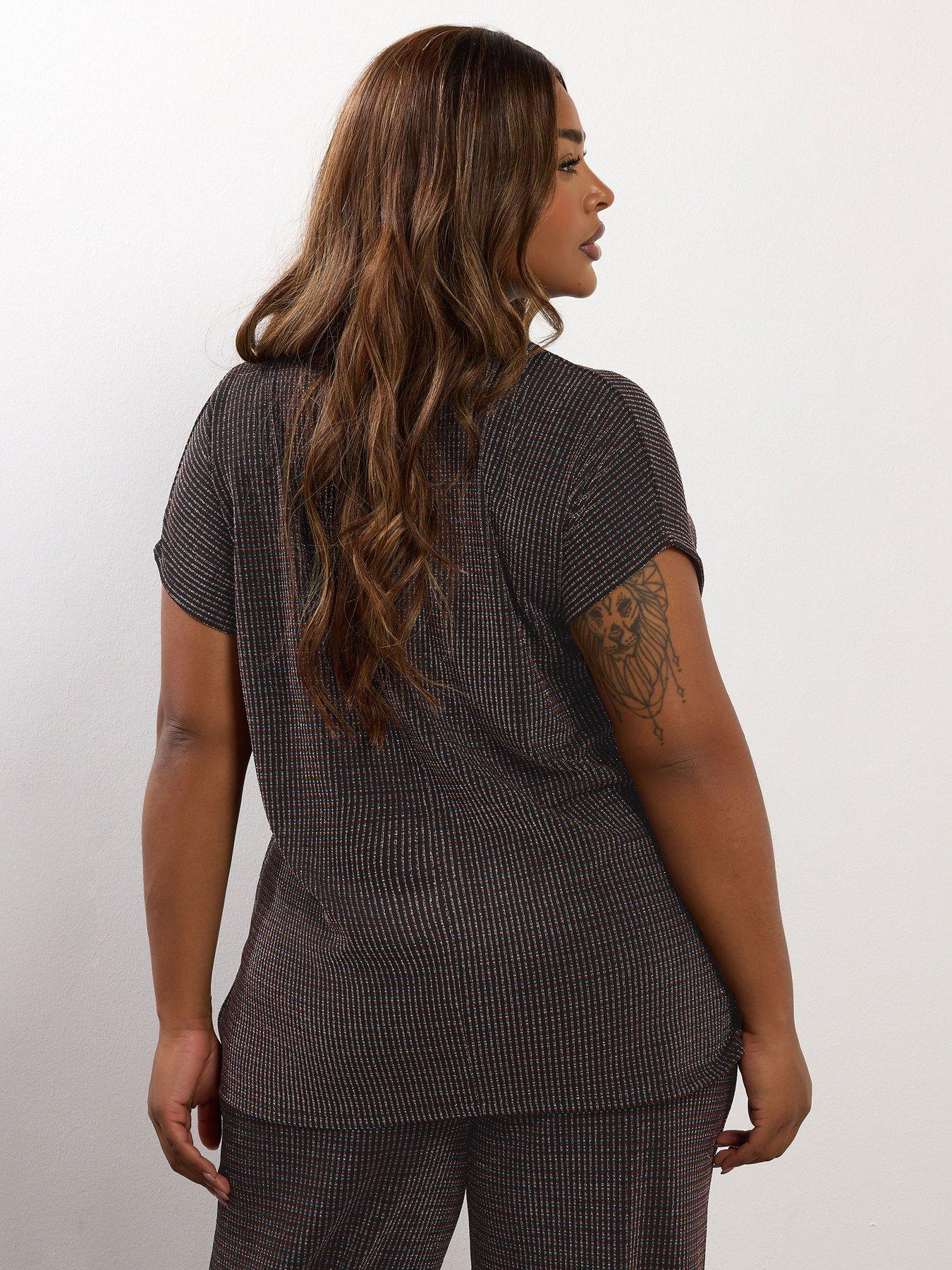 Image 2 of 4 of Yours Curve Stripe Grown On T-Shirt - Black