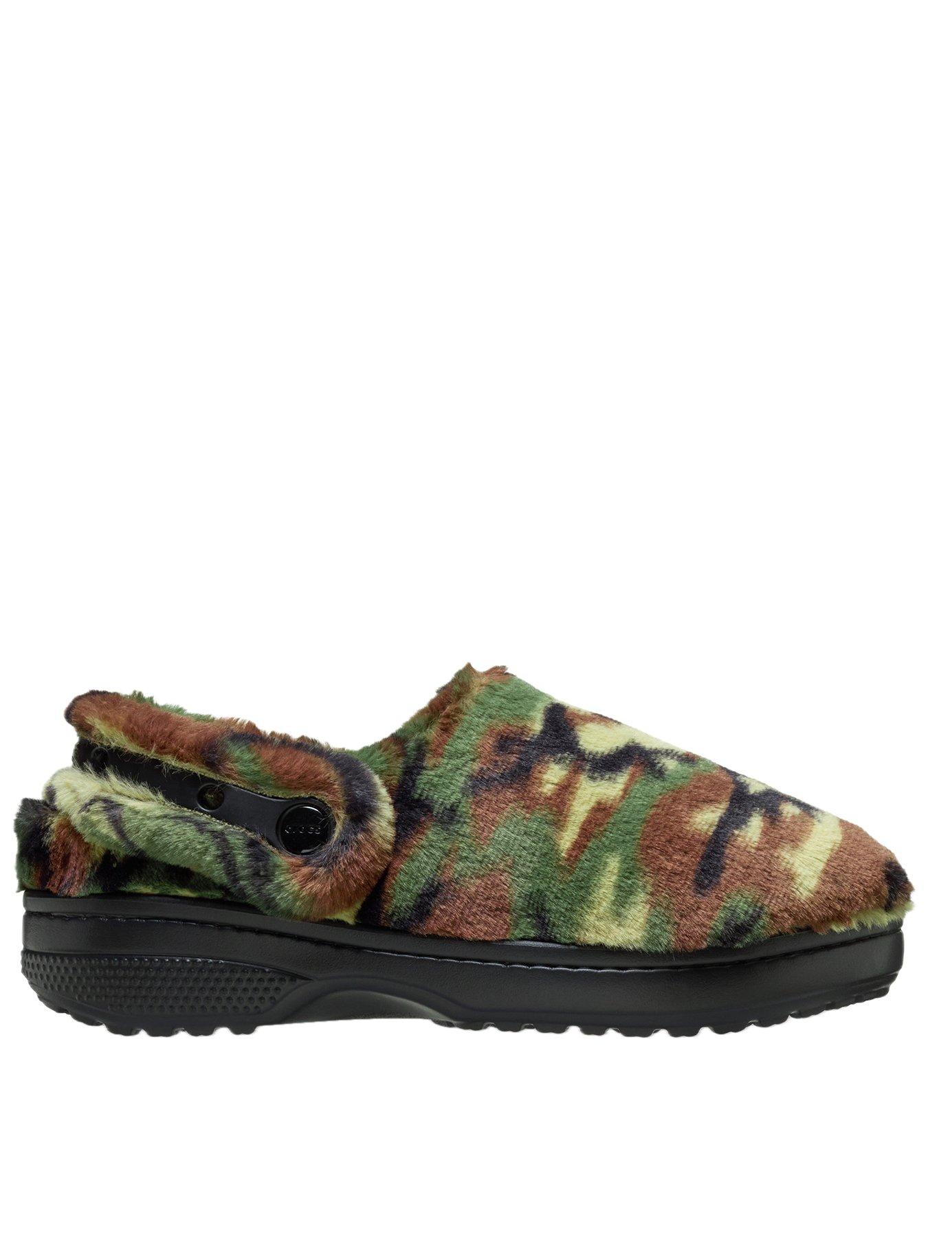 Crocs Crocs Men's Classic Unforgettable Camo Clog Sandal