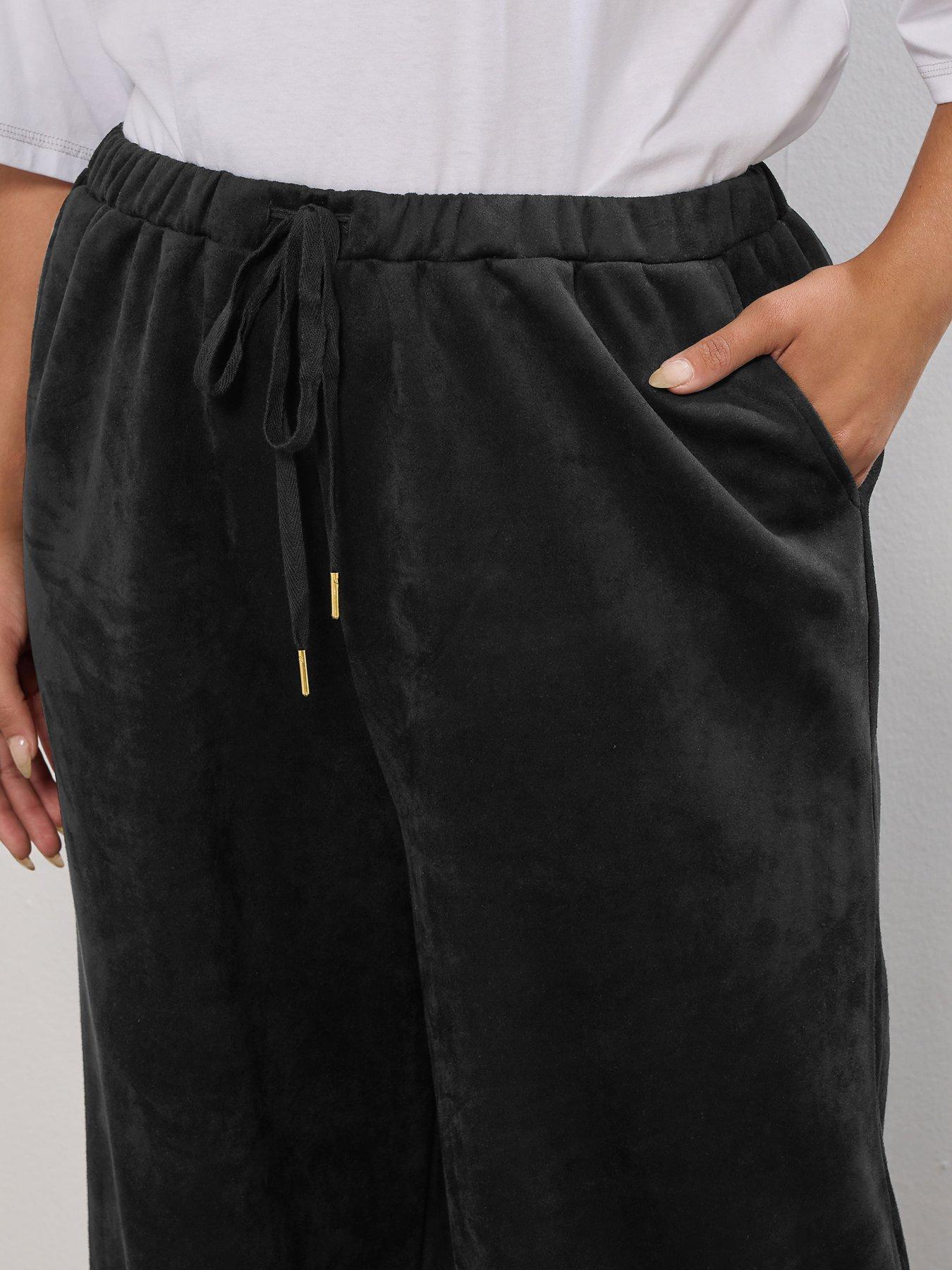 Image 4 of 4 of Yours Curve Suedette Wide Leg Trouser - Black