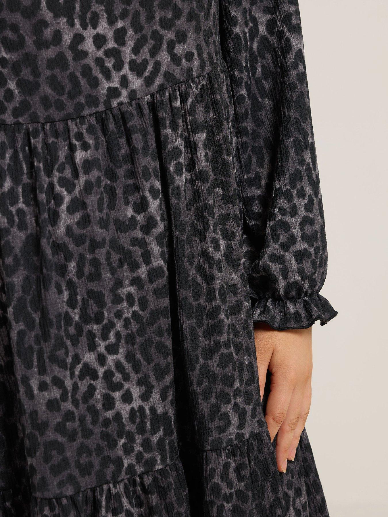 Image 4 of 4 of Yours Curve Texture Midaxi Dress - Grey