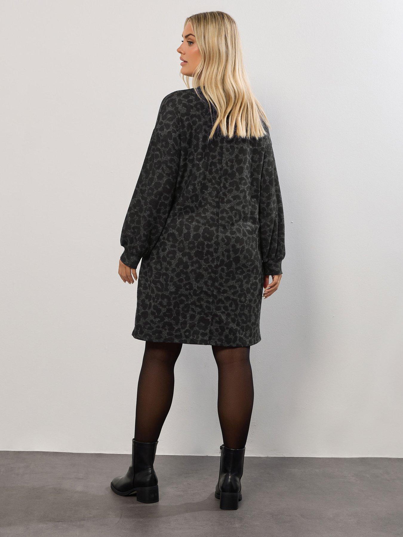 Image 2 of 4 of Yours Curve Balloon Sleeve Dress - Grey