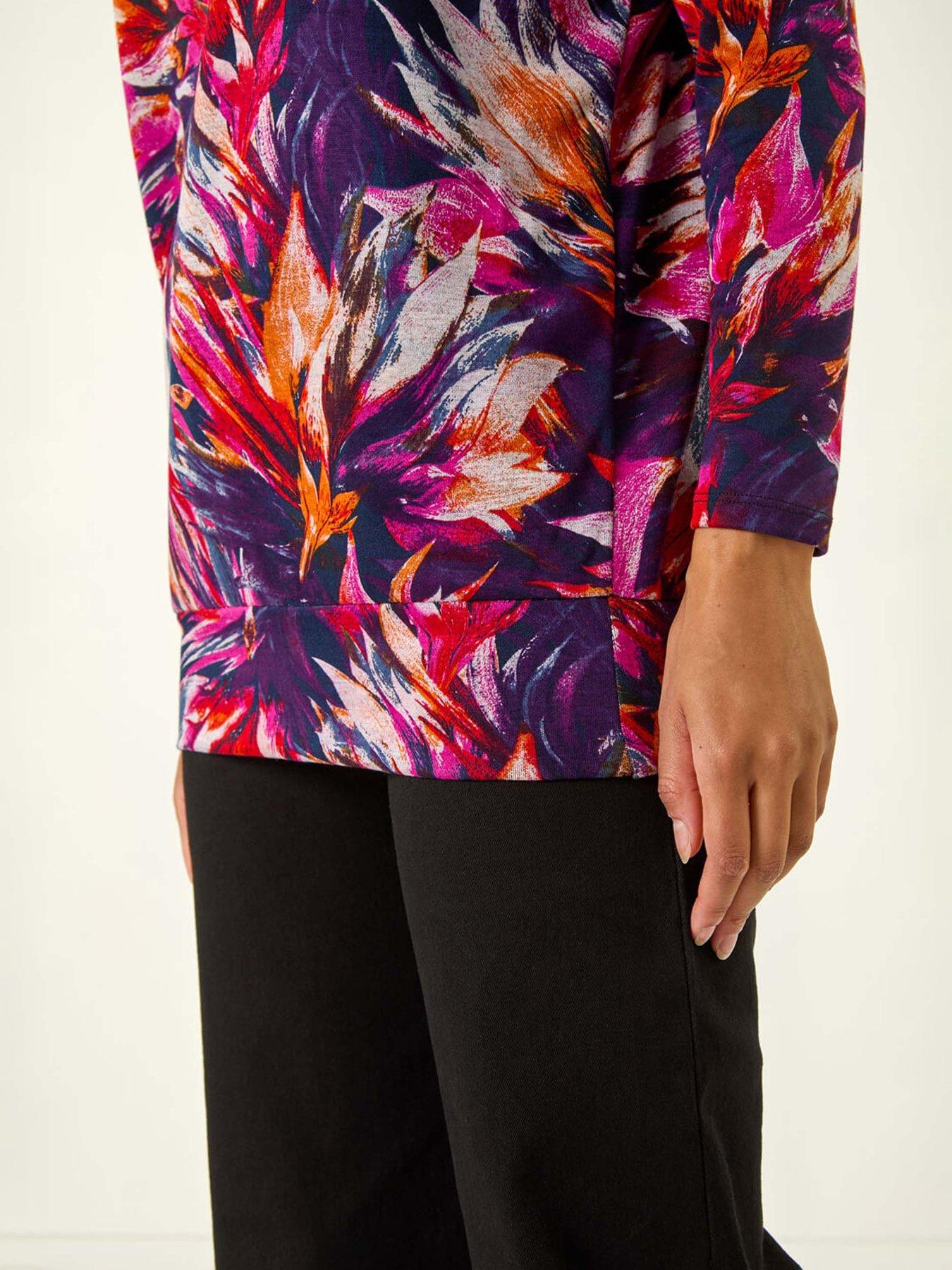 Image 5 of 5 of Roman Printed Bubble Top - Navy