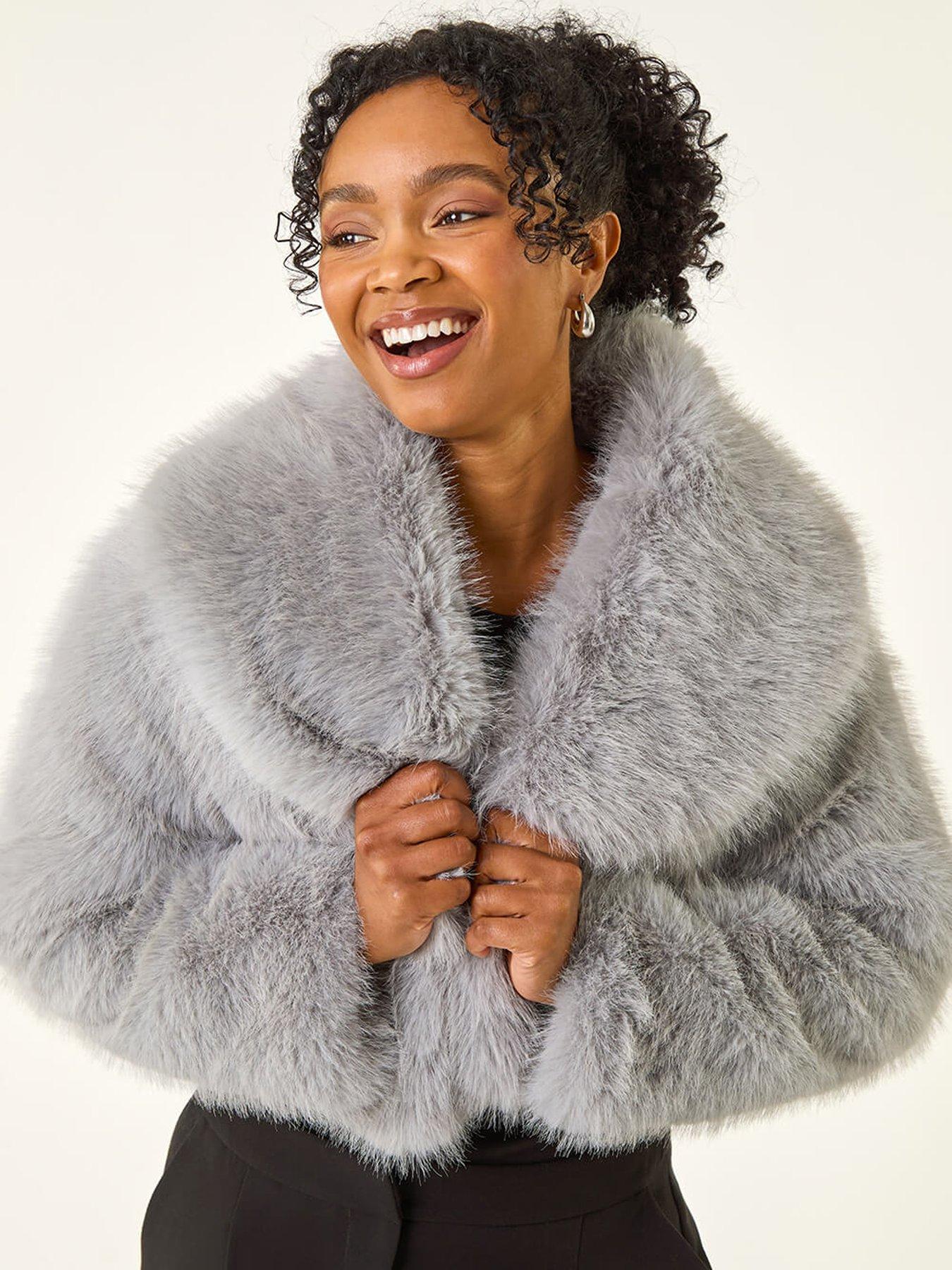 undefined Petite Cropped Fur Coat - Grey
