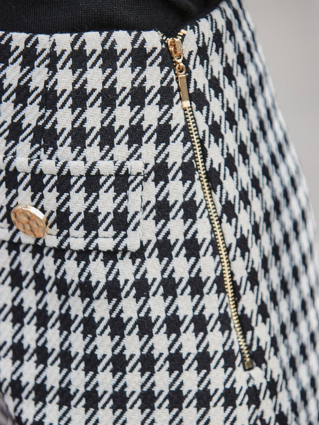 Image 5 of 6 of Sosandar Dogtooth Check Mini Skirt - Black &amp; White