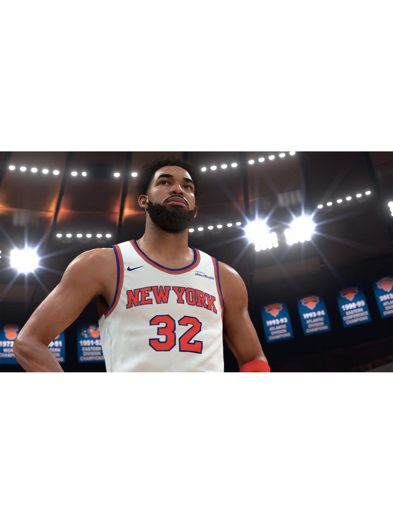 Image 5 of 8 of PlayStation 5 Disc Console&nbsp;NBA 2K26 Bundle