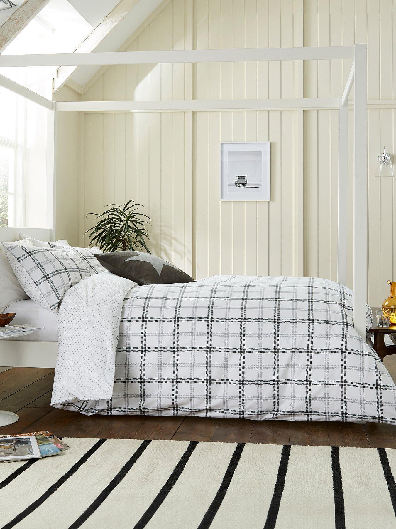 Image 1 of 5 of Helena Springfield Hunters Check Duvet Cover Set Grey