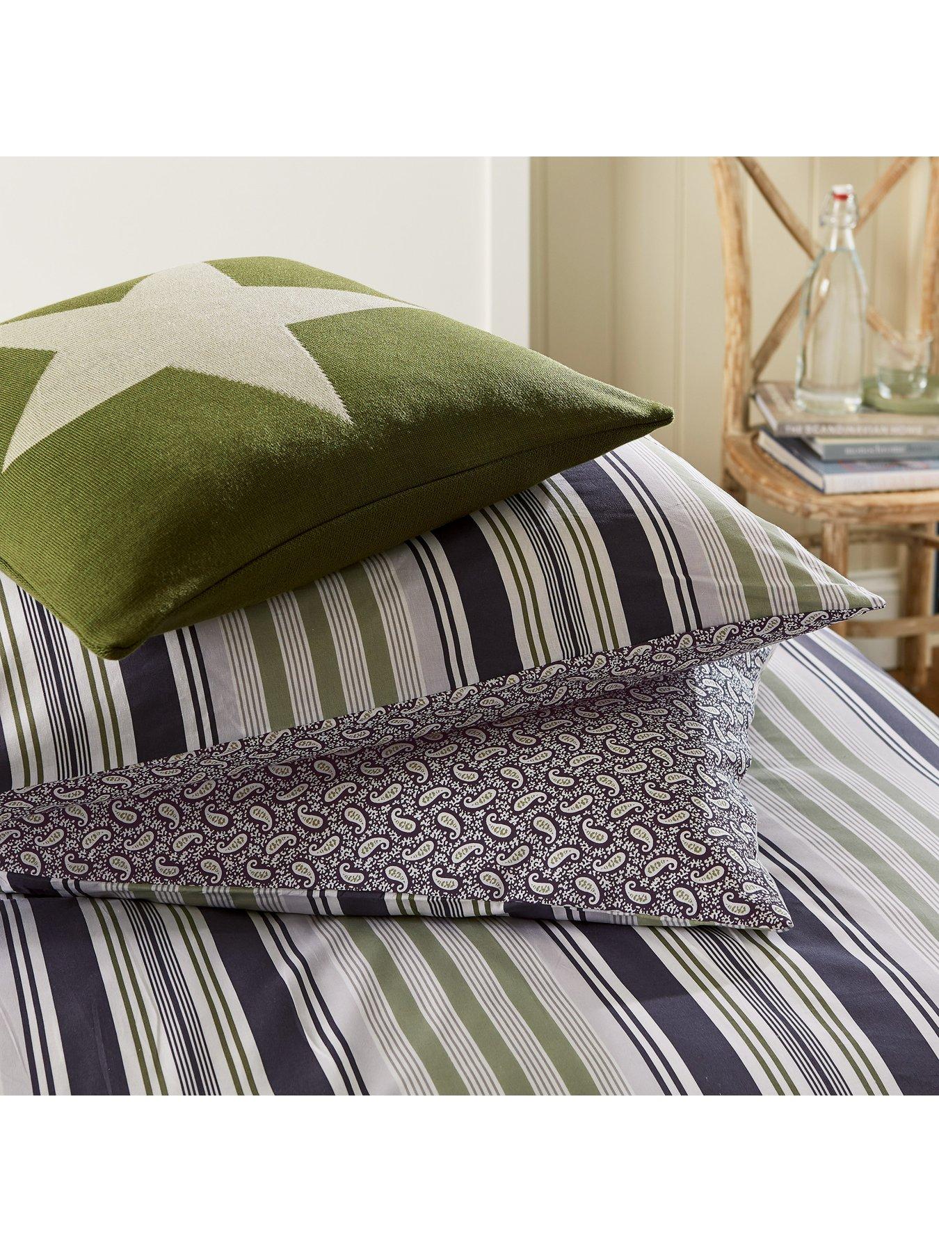 Image 6 of 6 of Helena Springfield Star Cushion Cushion 45X45 Cm