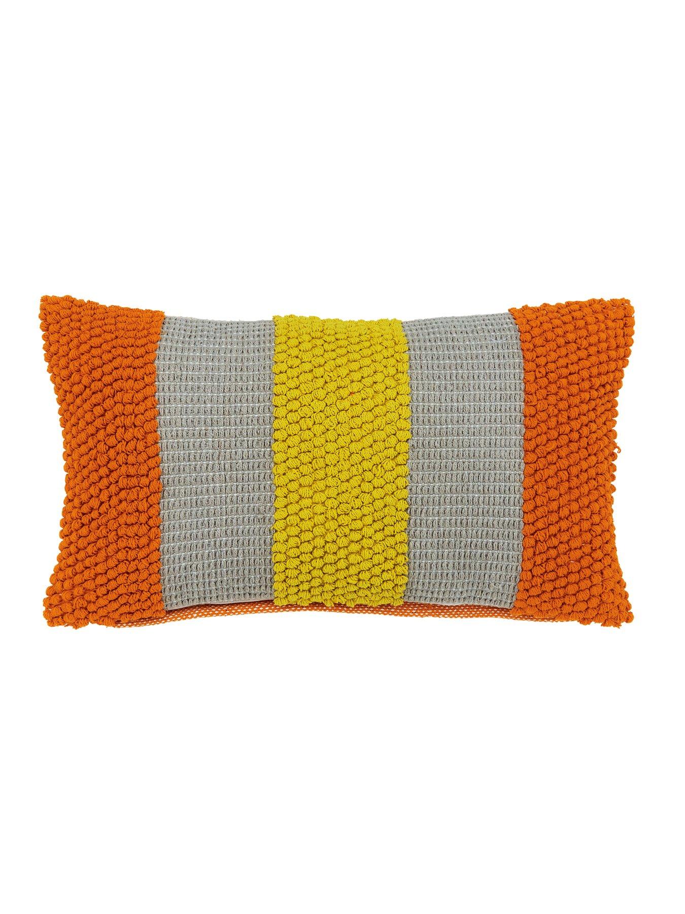 helena-springfield-isla-cushion-30x50-cm