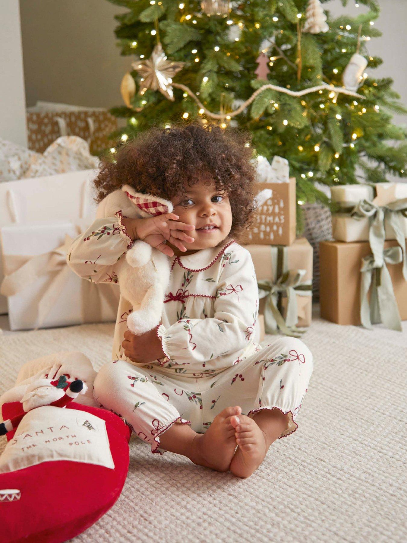 mamas-papas-large-stocking-santa-2025