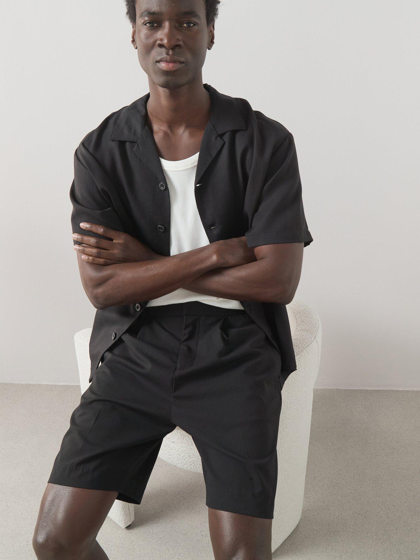  image of the-very-collection-pleated-shorts-black