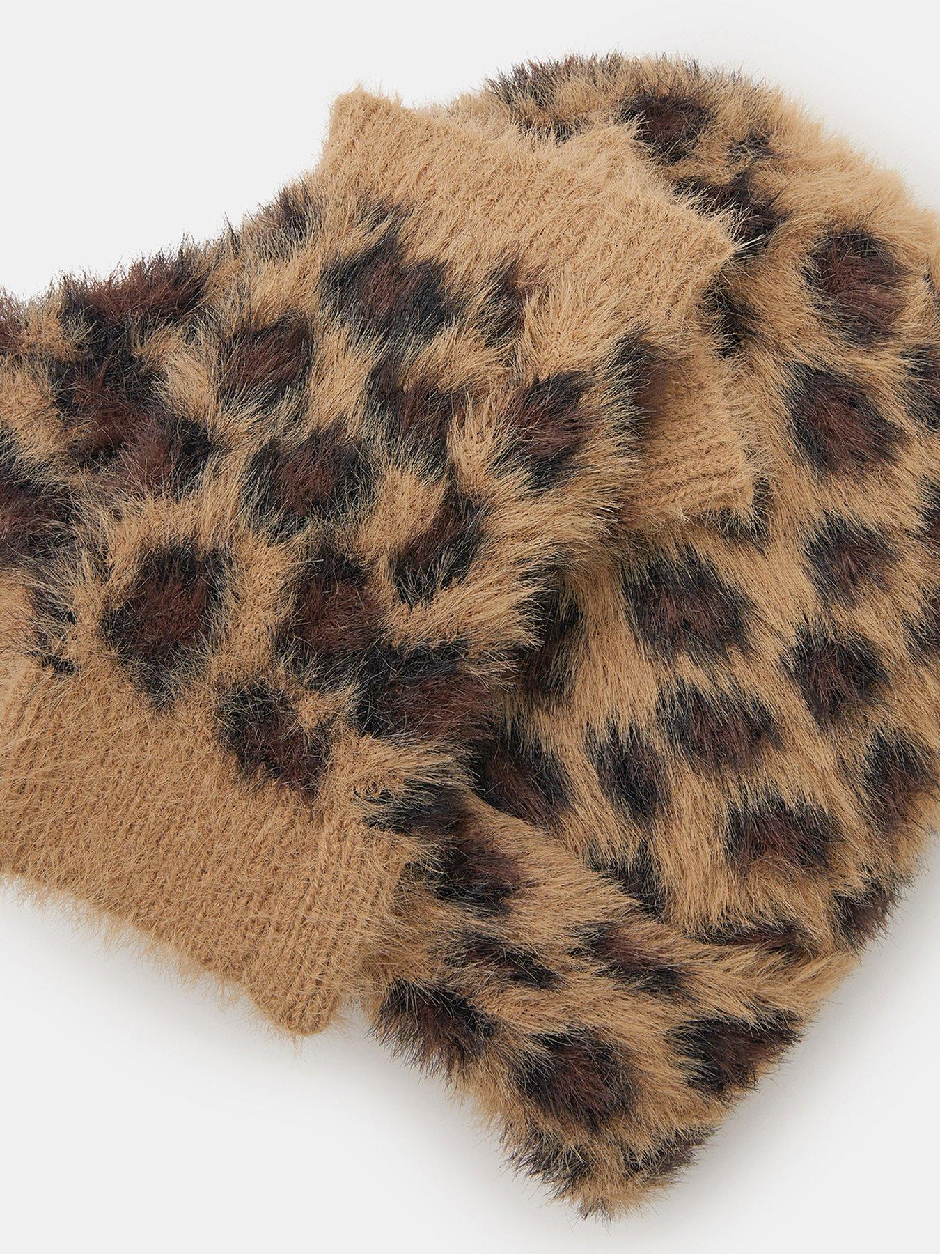 Image 3 of 4 of Accessorize Leopard Print Beanie Hat &amp; Gloves Set - Mutli