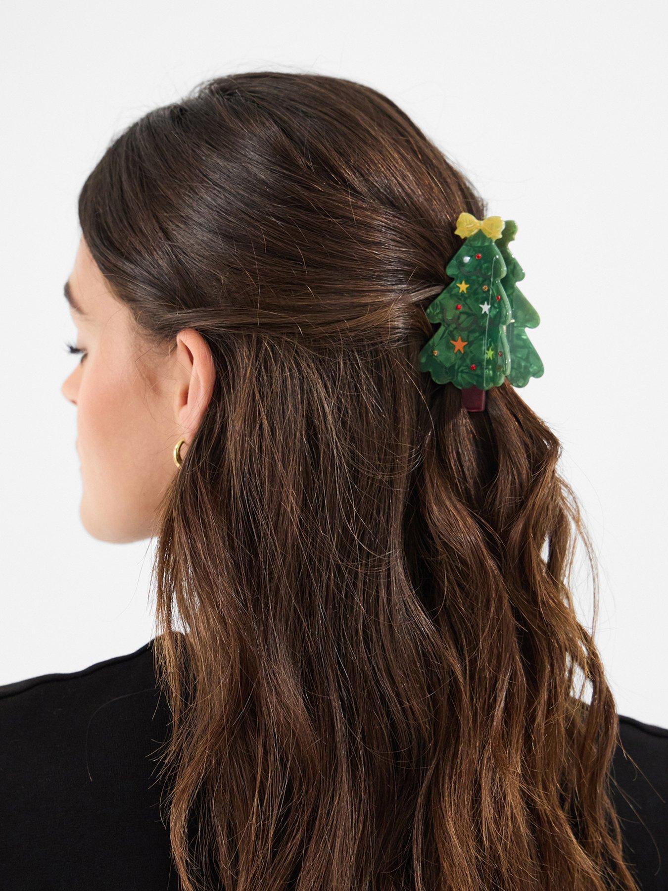  image of accessorize-christmas-tree-claw-clip-green