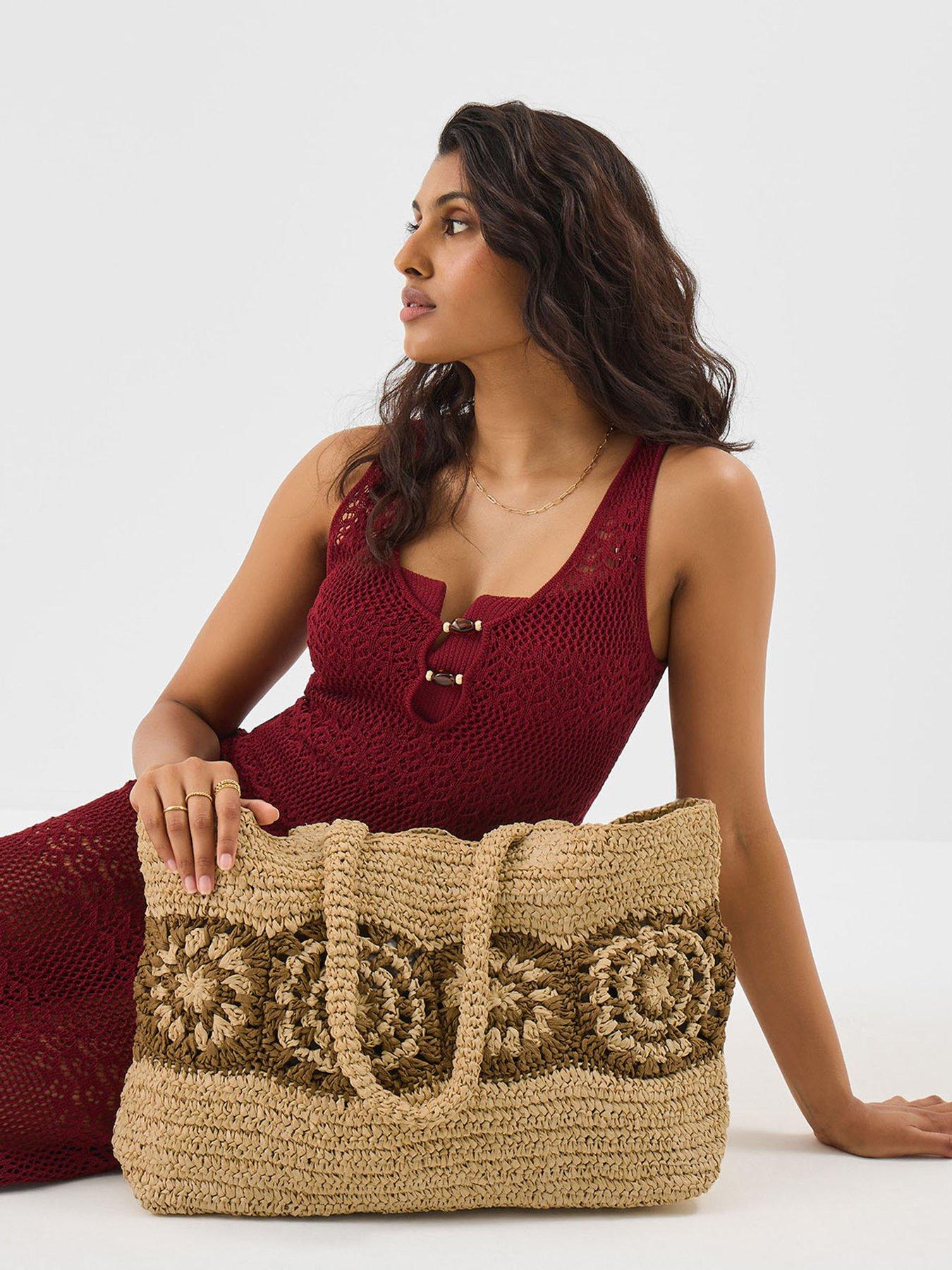 Image 2 of 5 of Accessorize Raffia Pattern Shopper - White