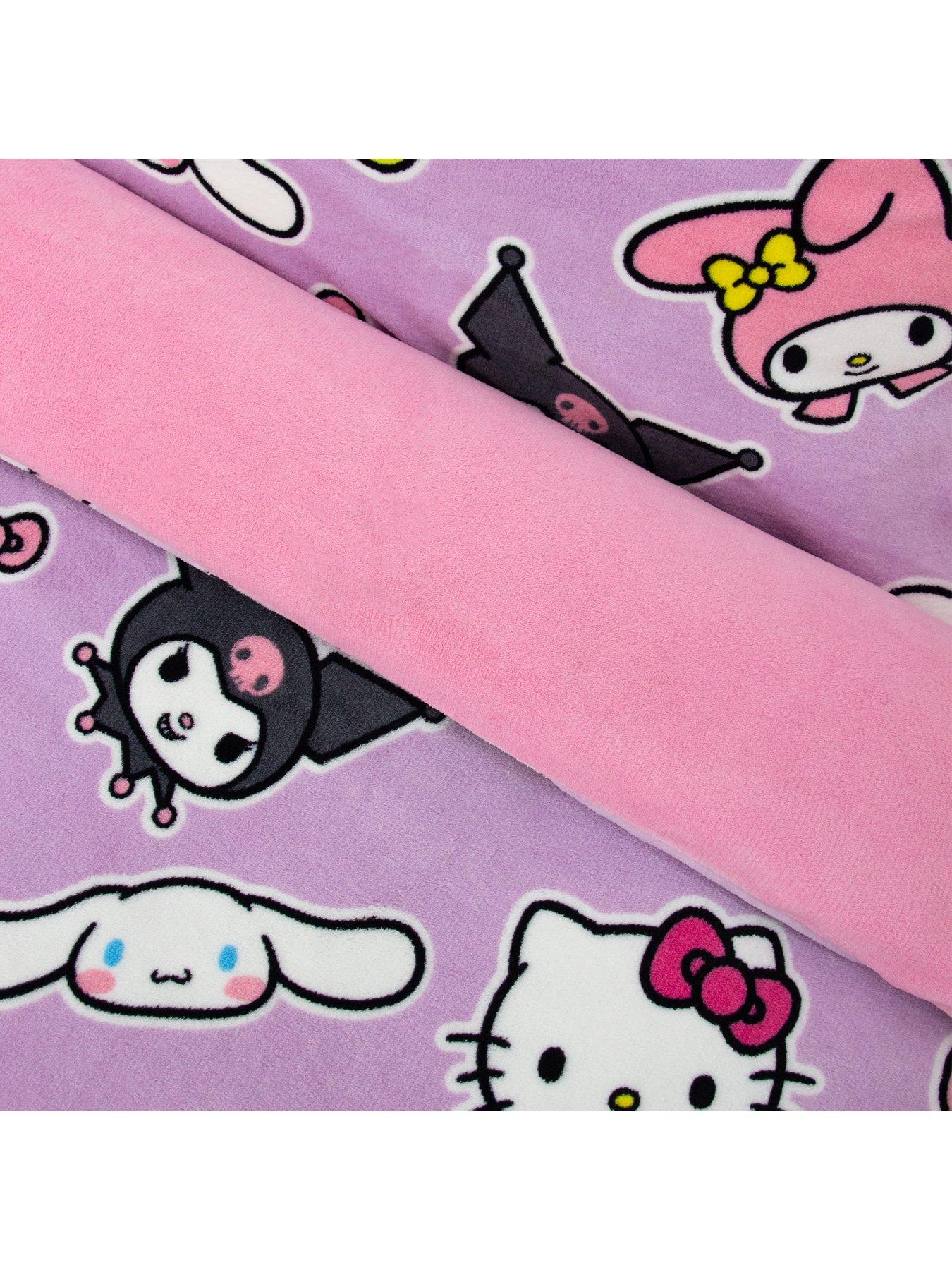 Image 5 of 7 of Hello Kitty Chill Teddy Fleece Duvet