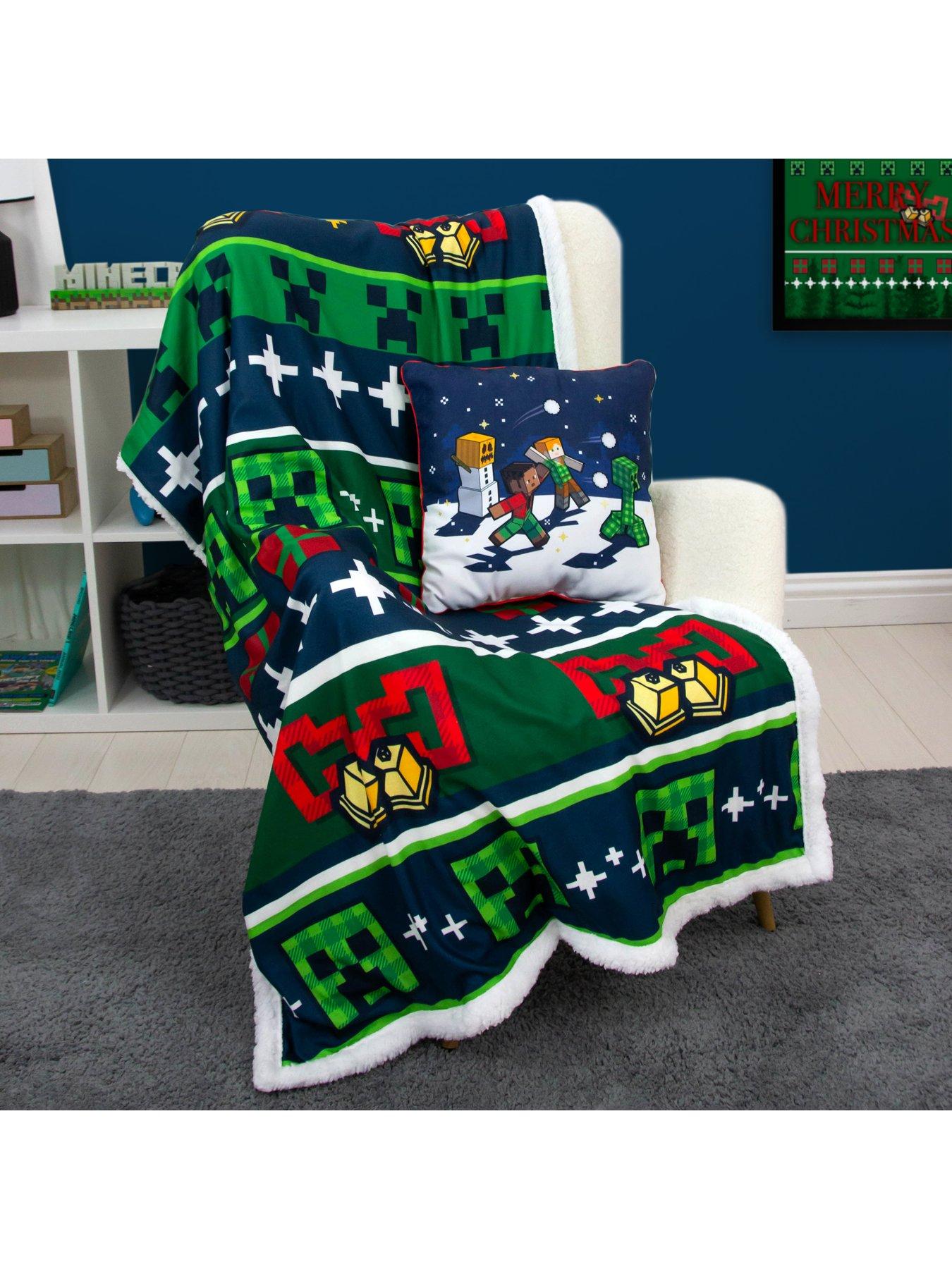 Image 3 of 5 of Minecraft Snowy Square Christmas Cushion