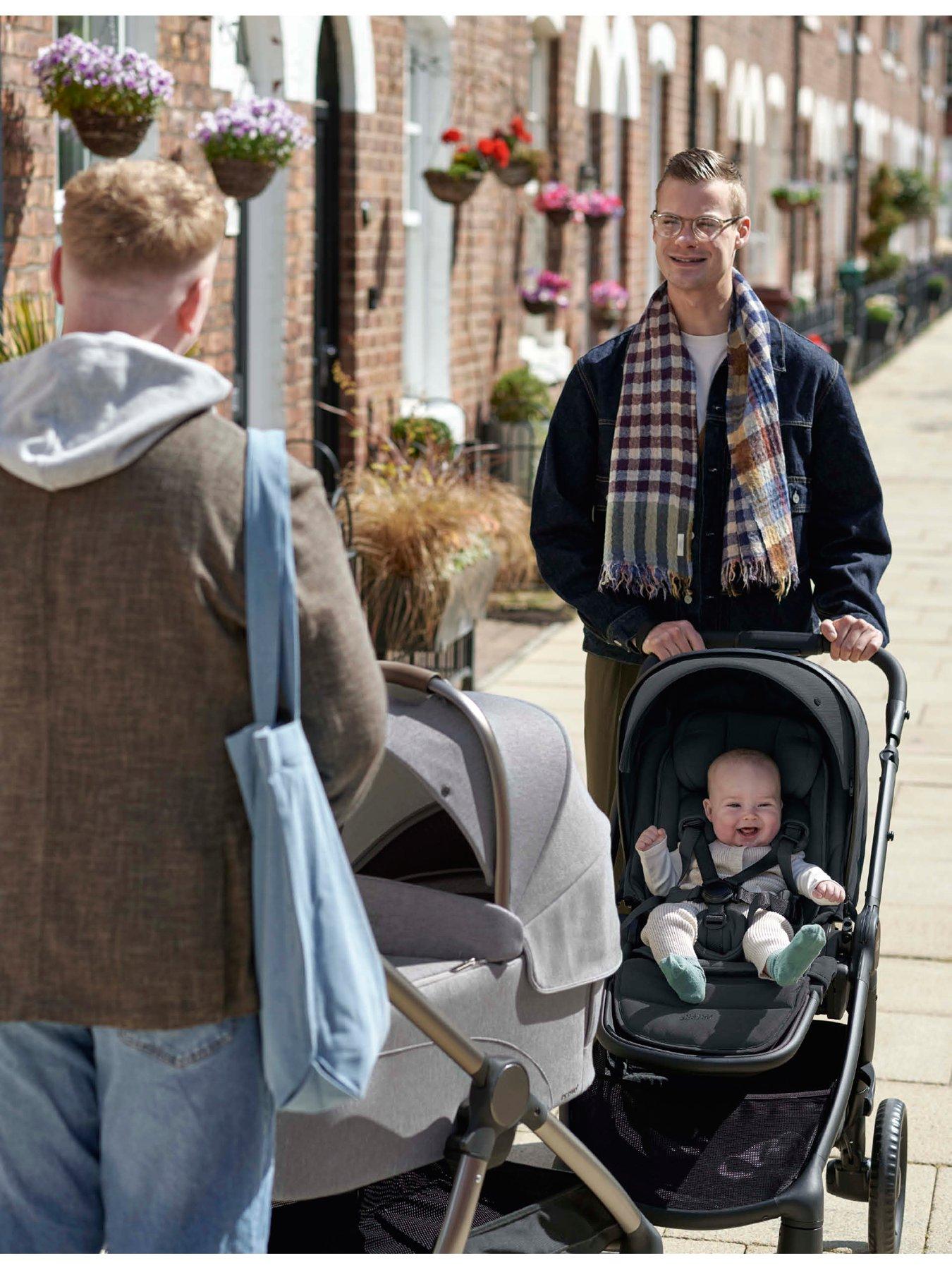 Image 3 of 7 of Mamas & Papas Essential Kit - Ocarro&sup2; Eclipse (Inc Pushchair, Carrycot, Adaptors, Cupholder, Bag, Footmuff)