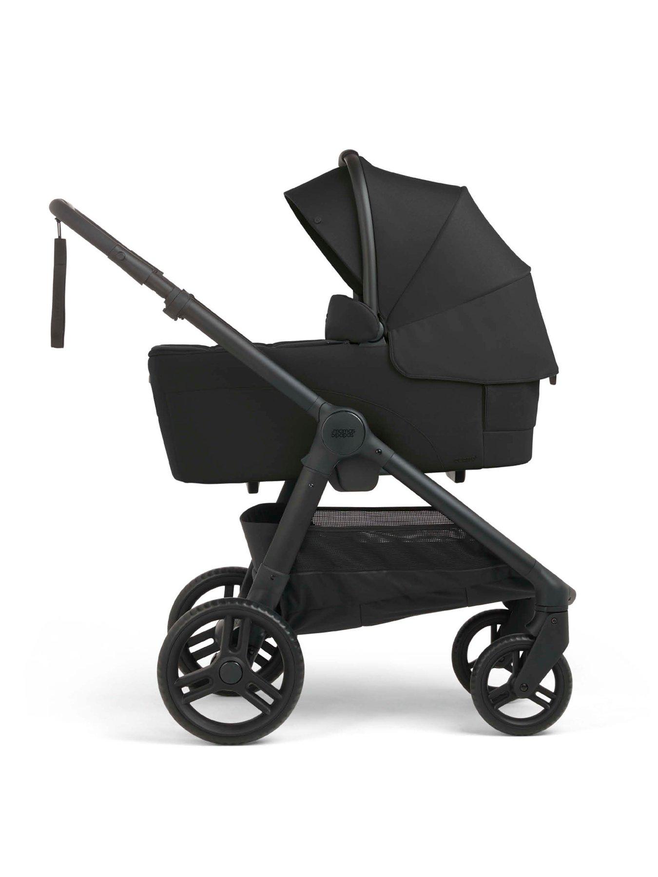 Image 5 of 7 of Mamas & Papas Complete Kit - Ocarro&sup2; Eclipse (Inc Pushchair, Carrycot, Adaptors, Cupholder, Bag, Footmuff, Cloud T &amp; Isofix Base)