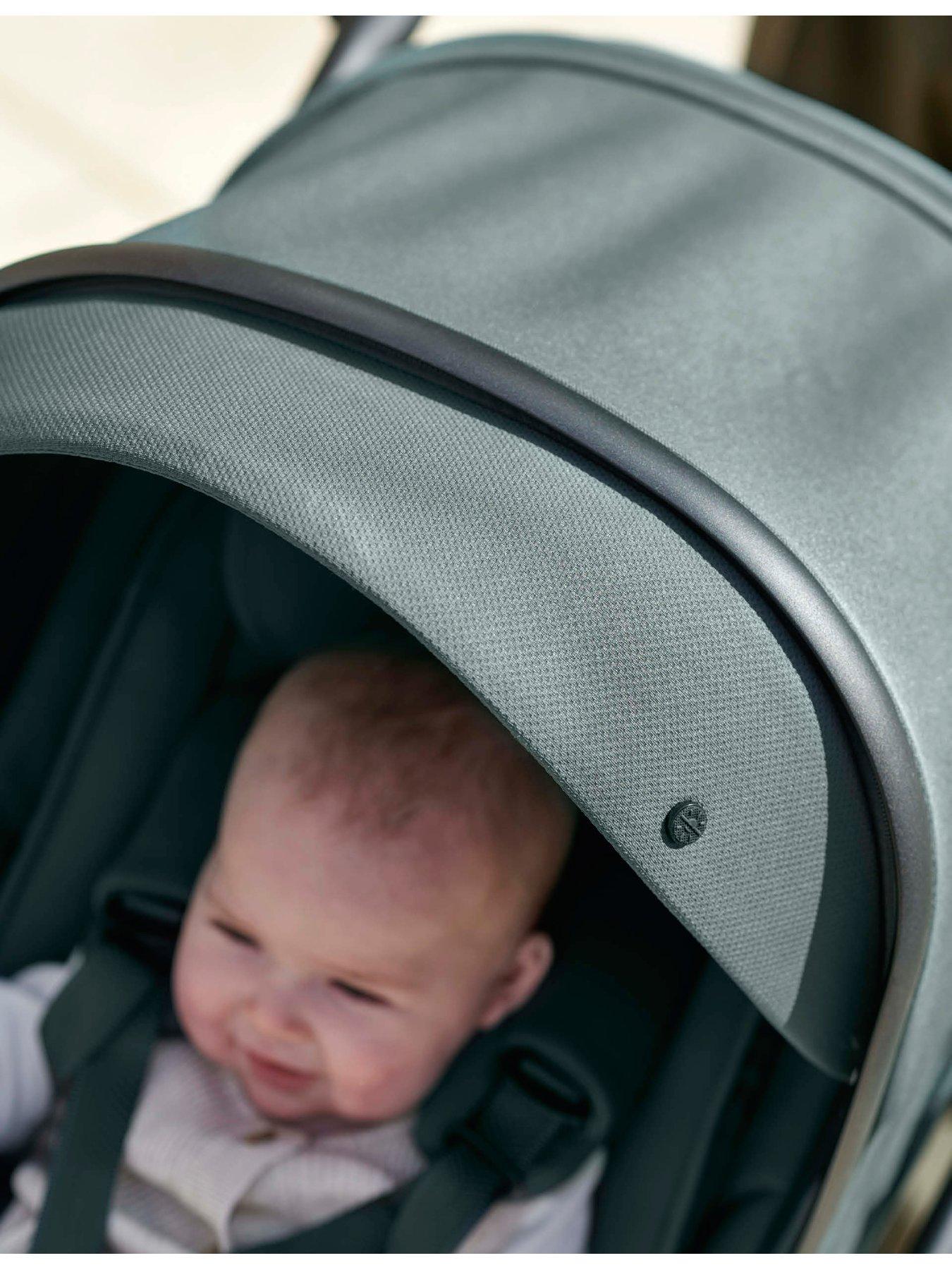 Image 3 of 7 of Mamas & Papas Complete Kit - Ocarro&sup2; Teal (Inc Pushchair, Carrycot, Adaptors, Cupholder, Bag, Footmuff, Cloud T &amp; Isofix Base)