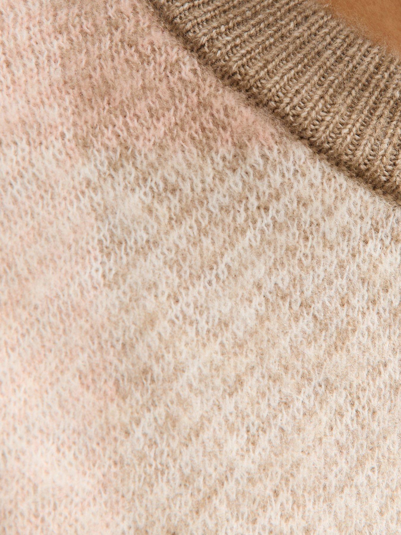 Image 5 of 5 of New Look Brushed Checked Jumper - Pink