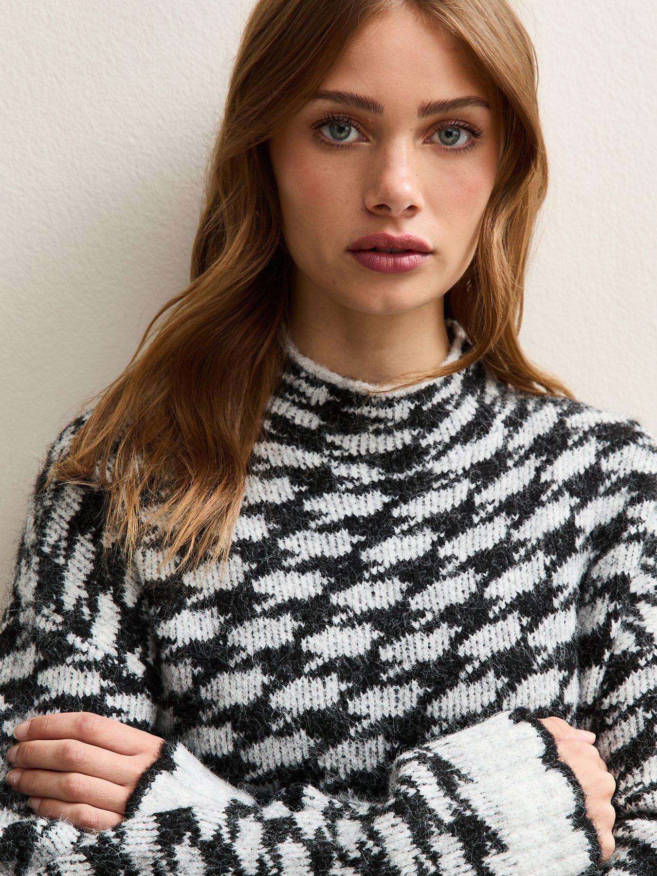  image of new-look-houndstooth-high-neck-jumper-grey