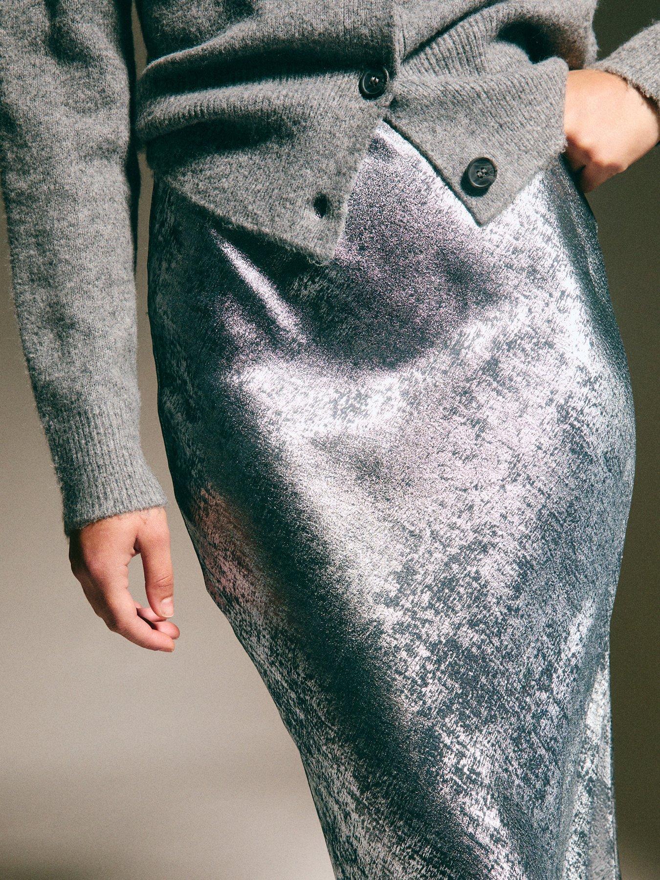 Image 4 of 5 of New Look Metallic Bias Cut Midi Skirt - Silver