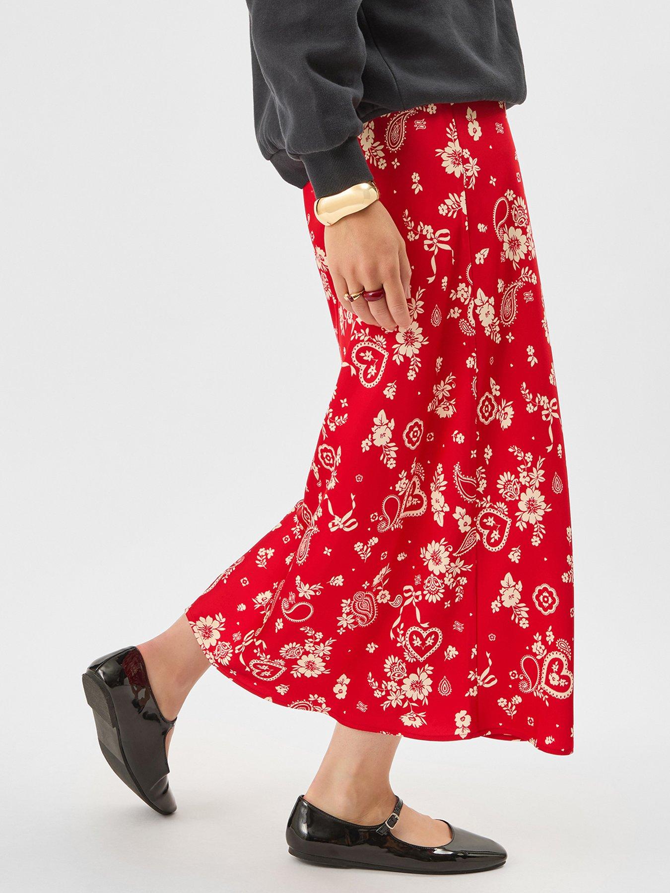 Image 4 of 5 of Accessorize Paisley Satin Slip Skirt&nbsp;- Red