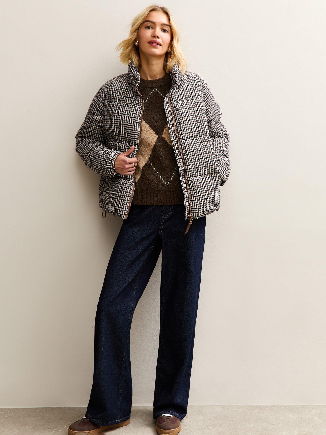  image of new-look-argyle-pattern-crew-neck-jumper-brown