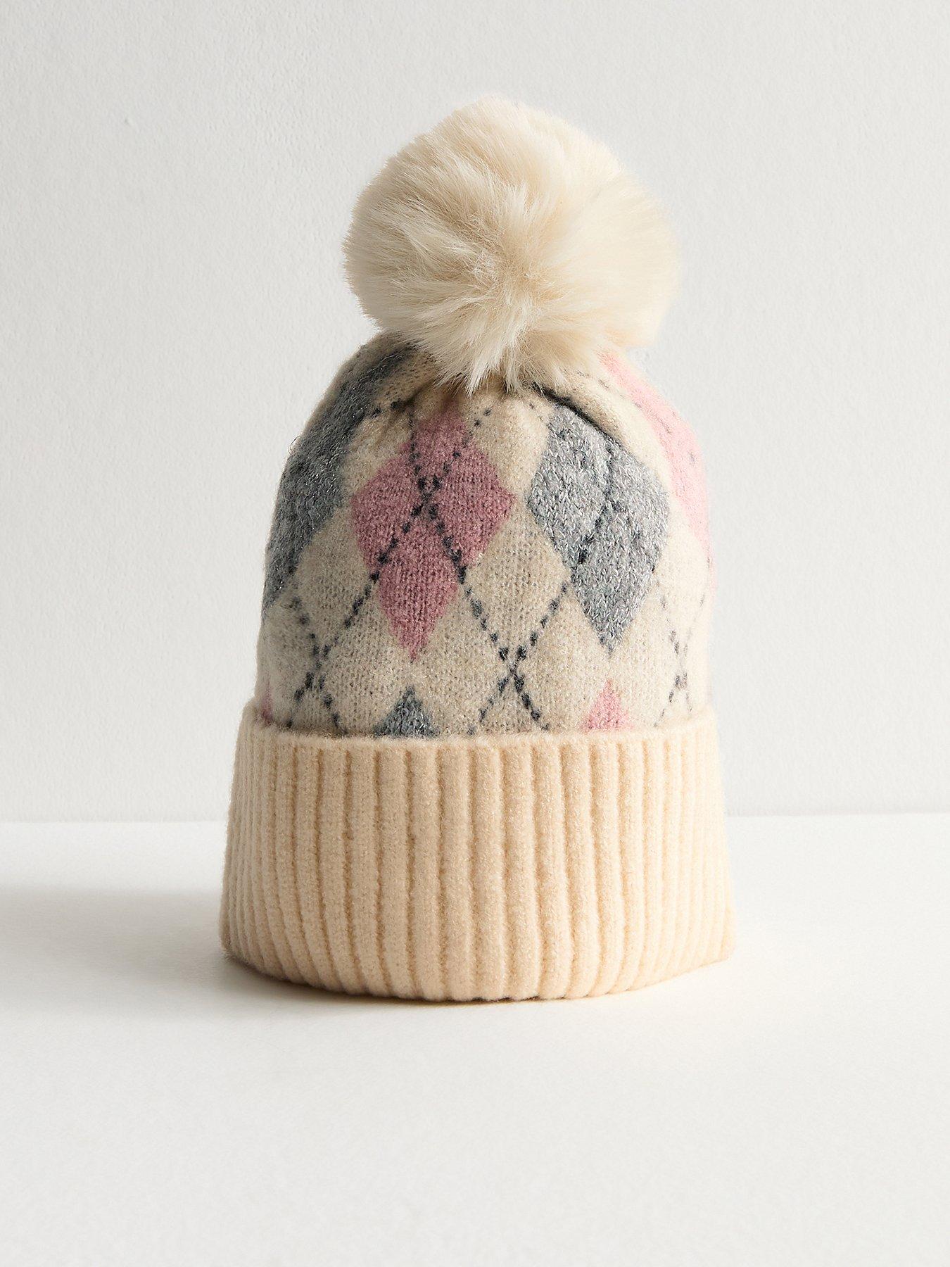 Image 2 of 3 of New Look Argyle Bobble - White