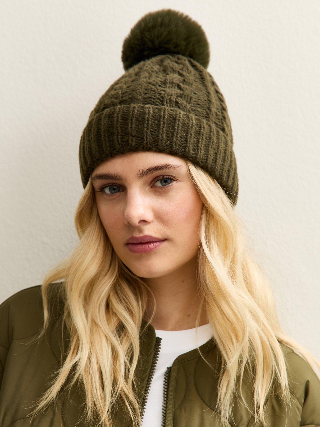 new-look-khaki-cable-knit-faux-fur-pom-bobble-beanie