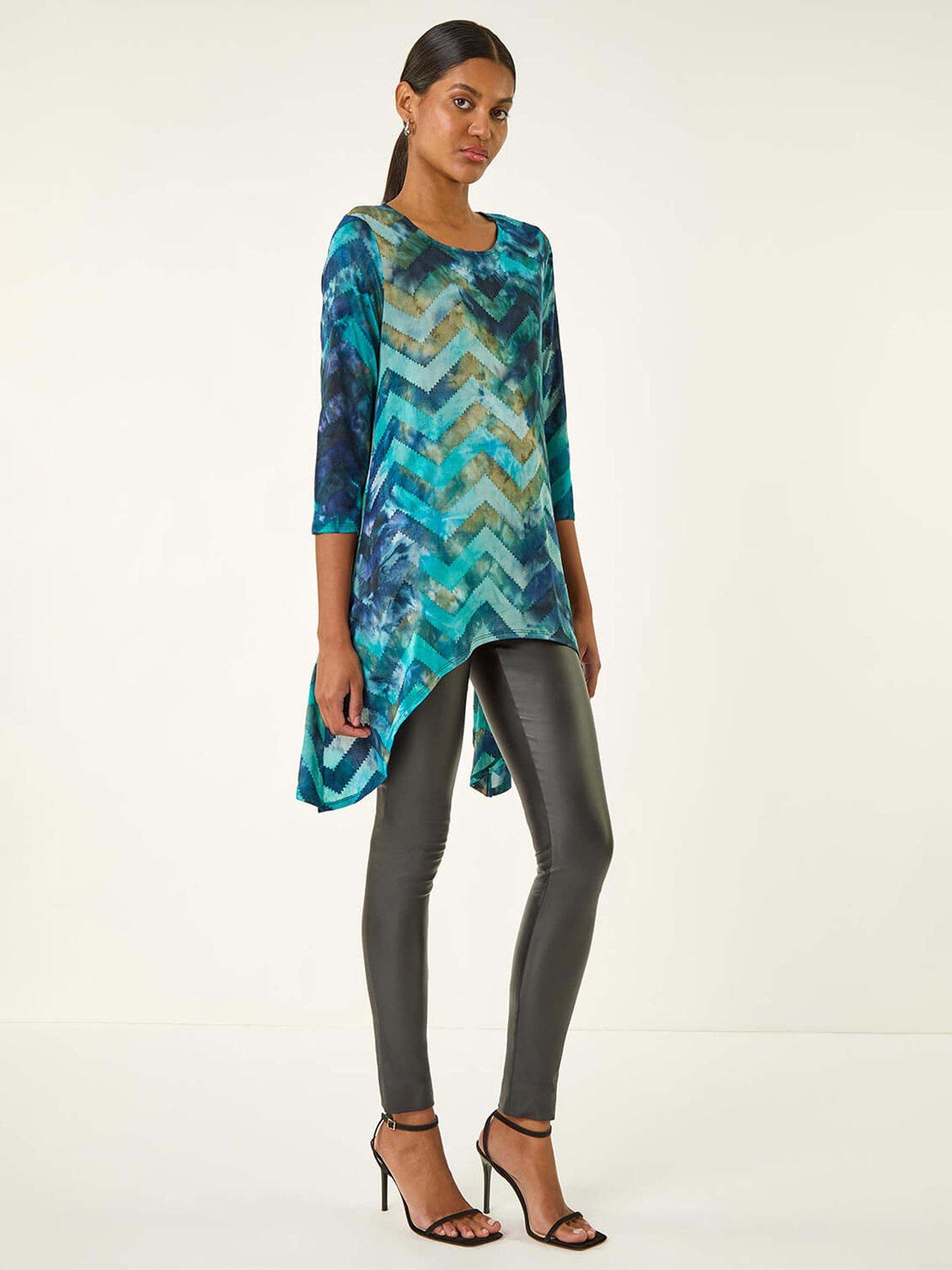 Roman Boucle Stretch Hanky Hem Top - Blue