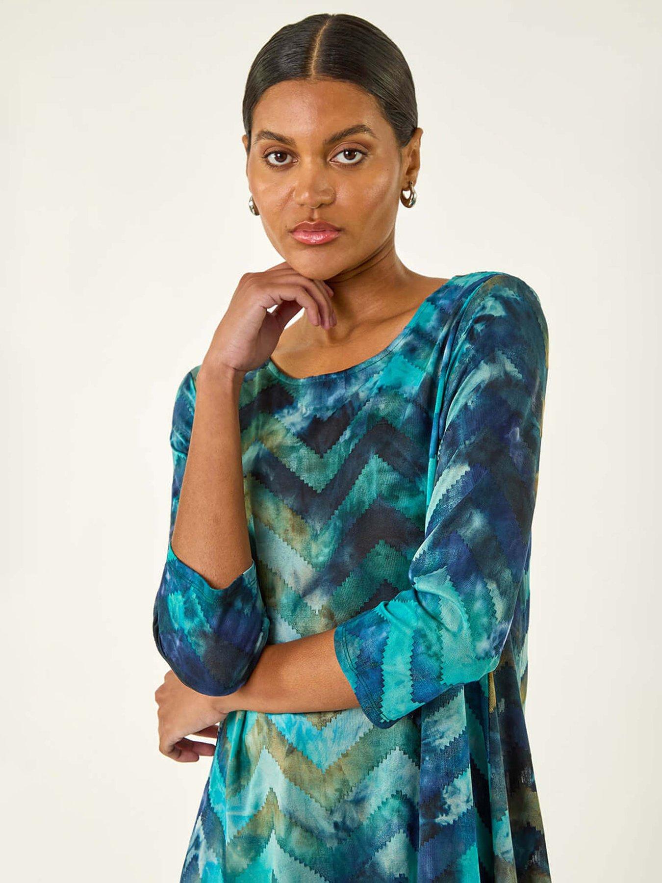  image of roman-boucle-stretch-hanky-hem-top-blue